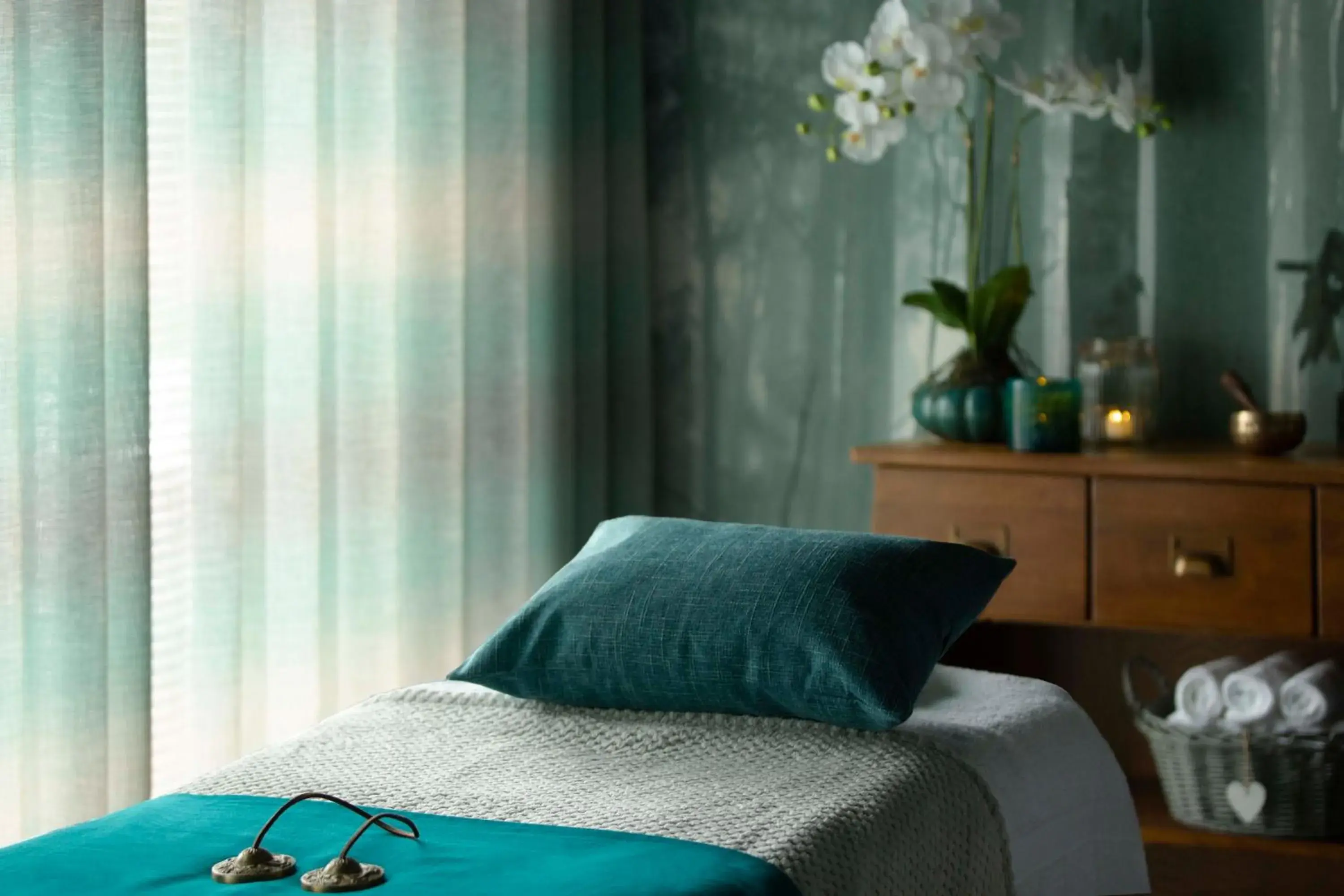 Spa and wellness centre/facilities, Bed in Isle Of Mull Hotel and Spa Spa and wellness centre/facilities, Bed in Isle Of Mull Hotel and Spa