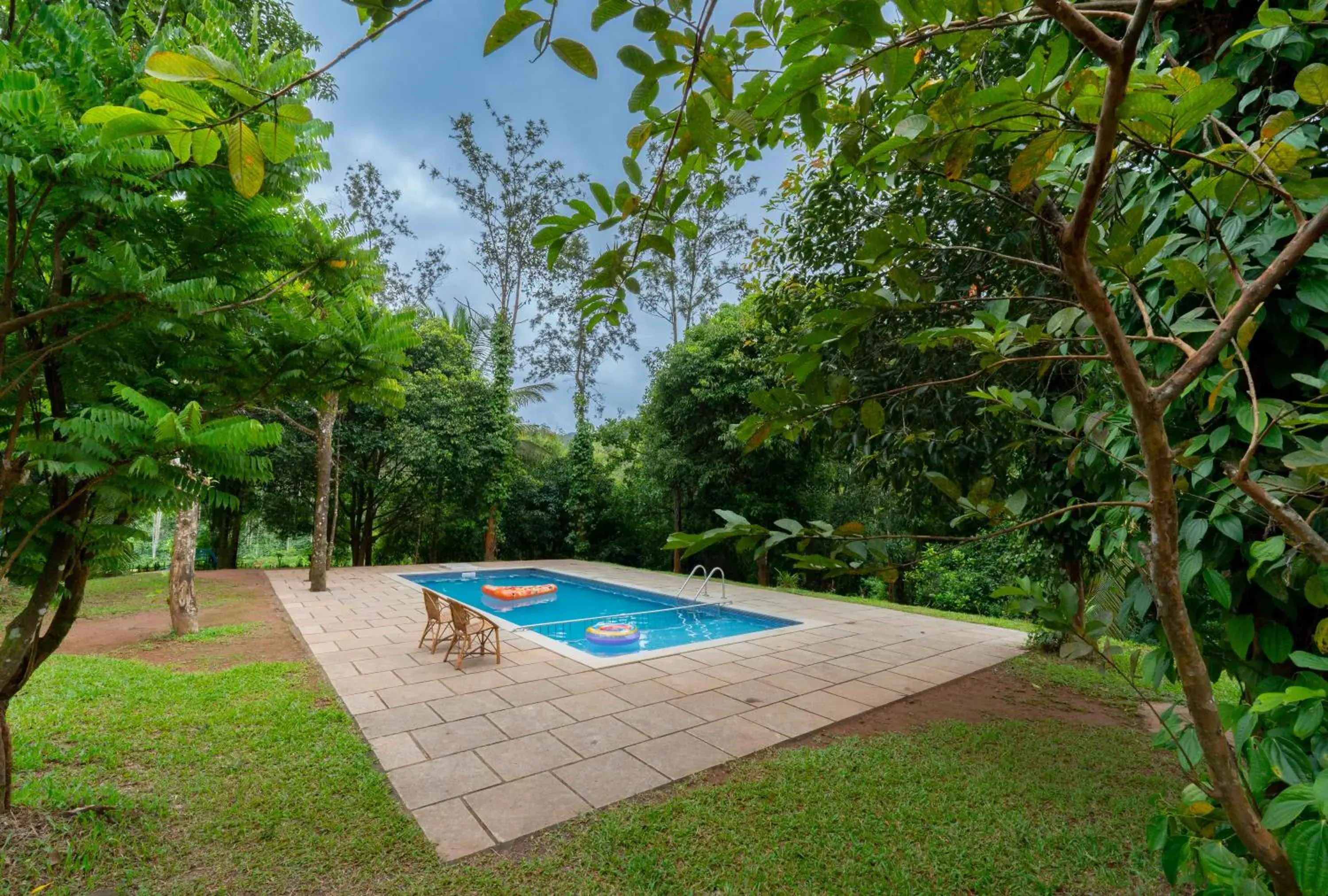 Swimming pool in Misty Heights by The Sanihara Swimming pool in Misty Heights by The Sanihara