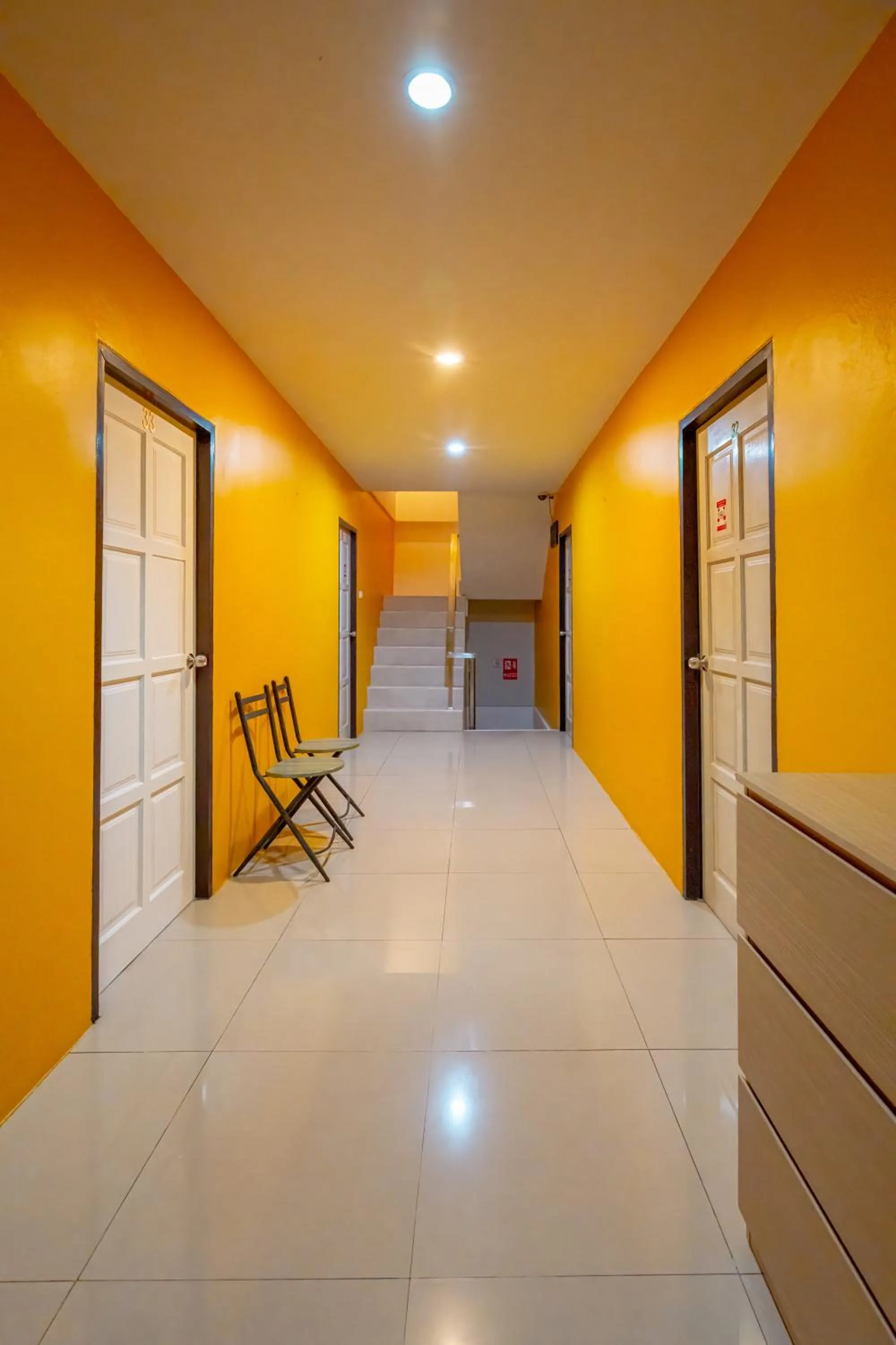 Property building in Nice to meat you Rooms