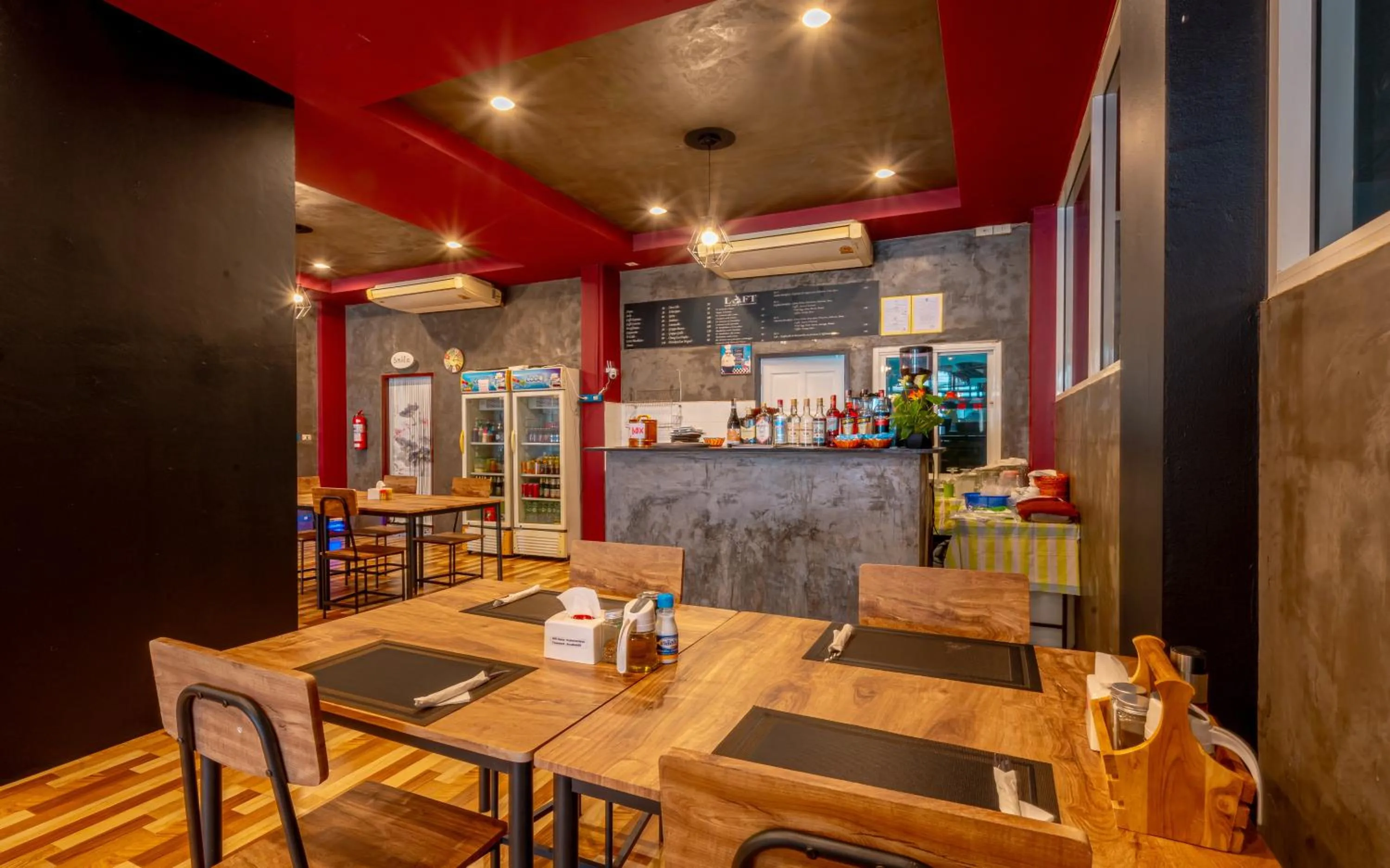 Restaurant/places to eat in Nice to meat you Rooms