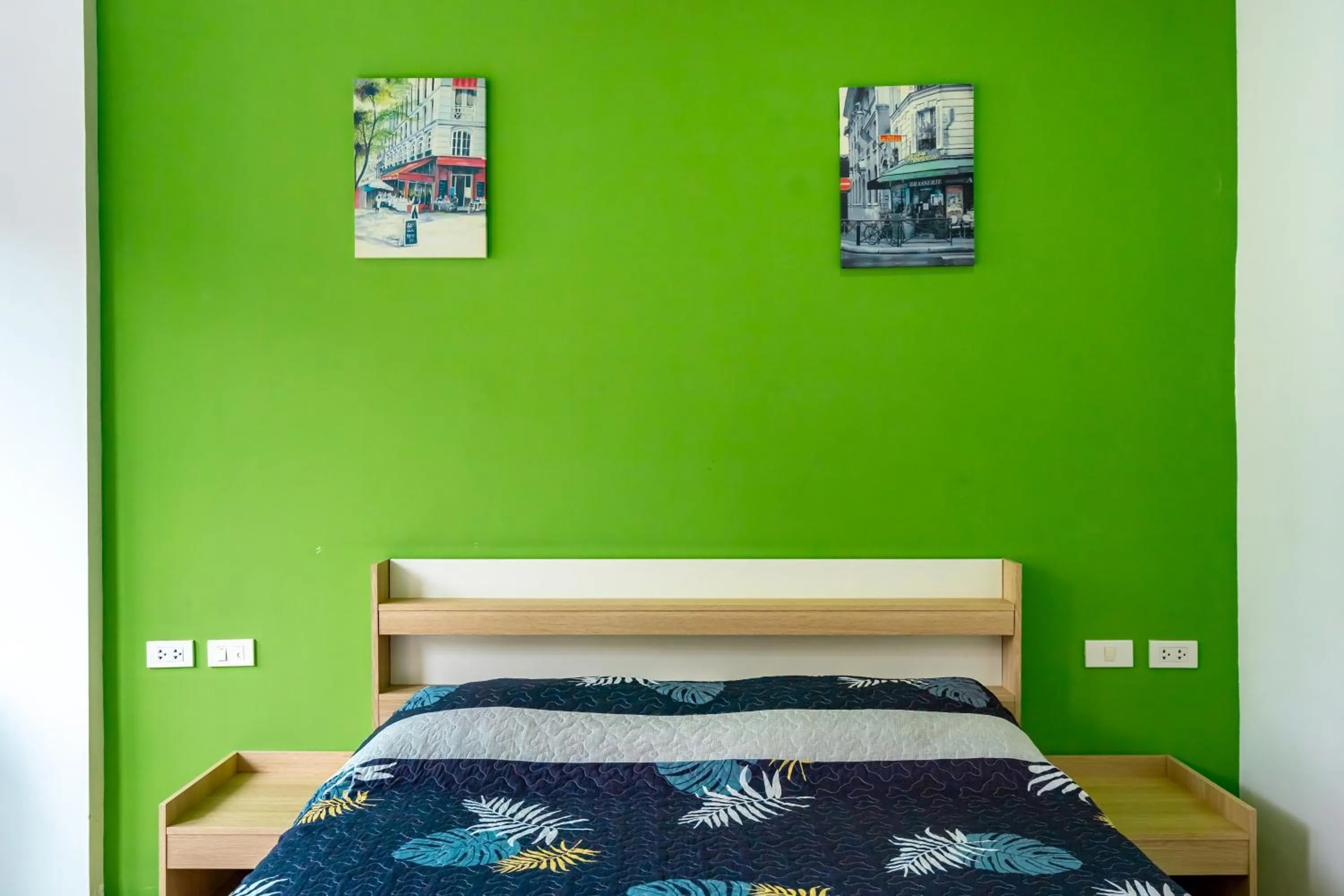 Bed in Nice to meat you Rooms