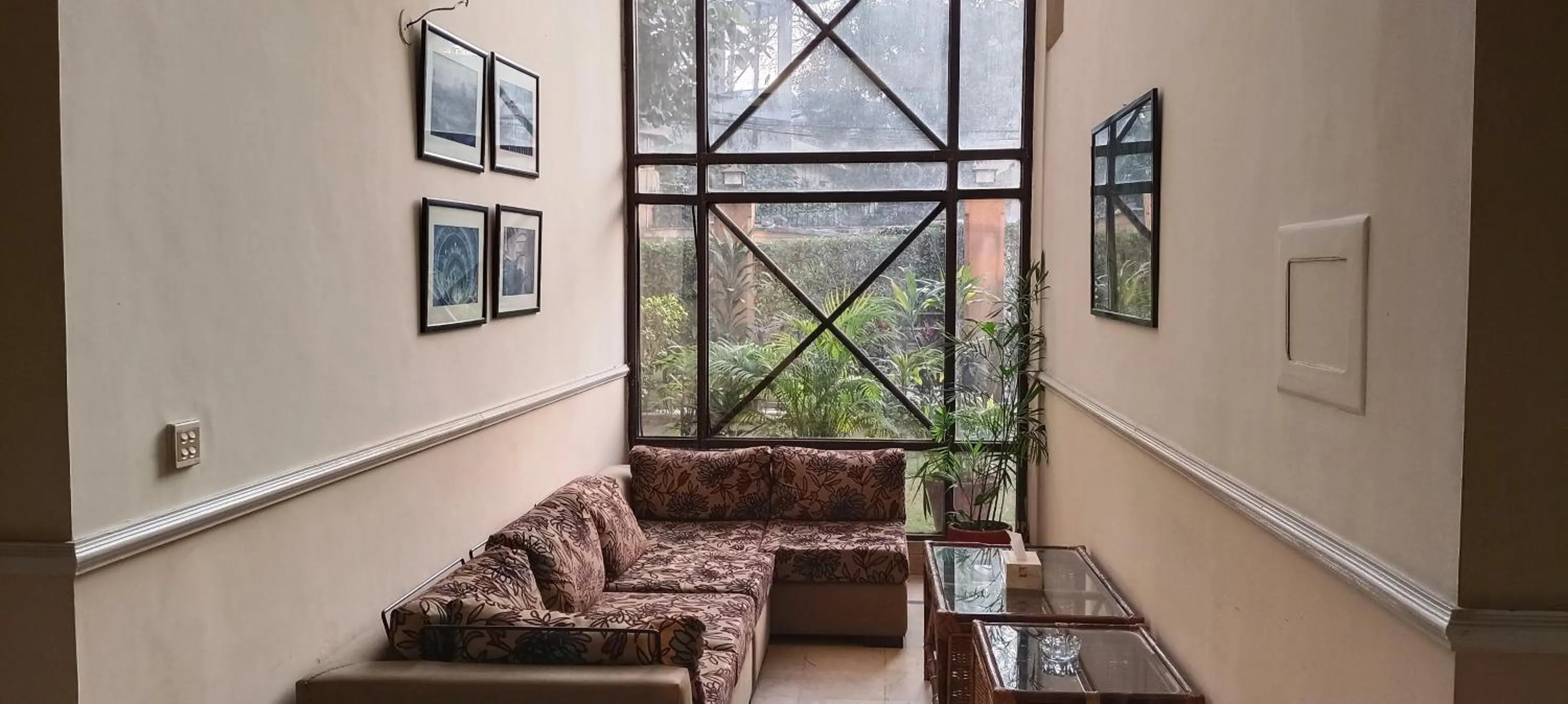 Herfa INN Hotel Lahore