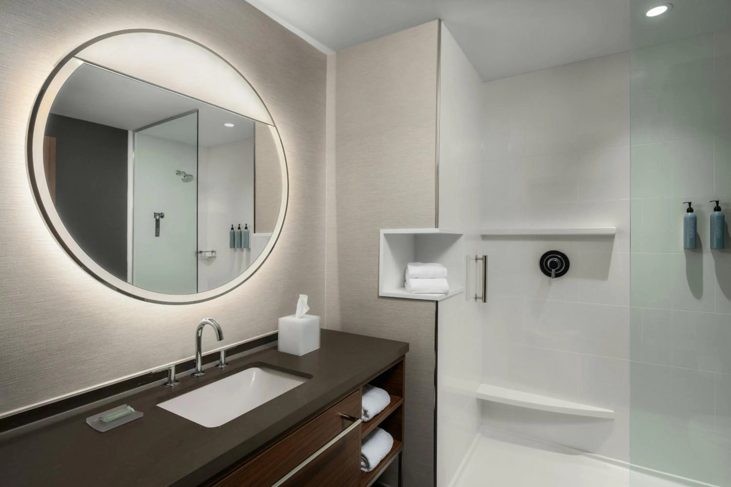 Bathroom in Courtyard by Marriott Gainesville GA