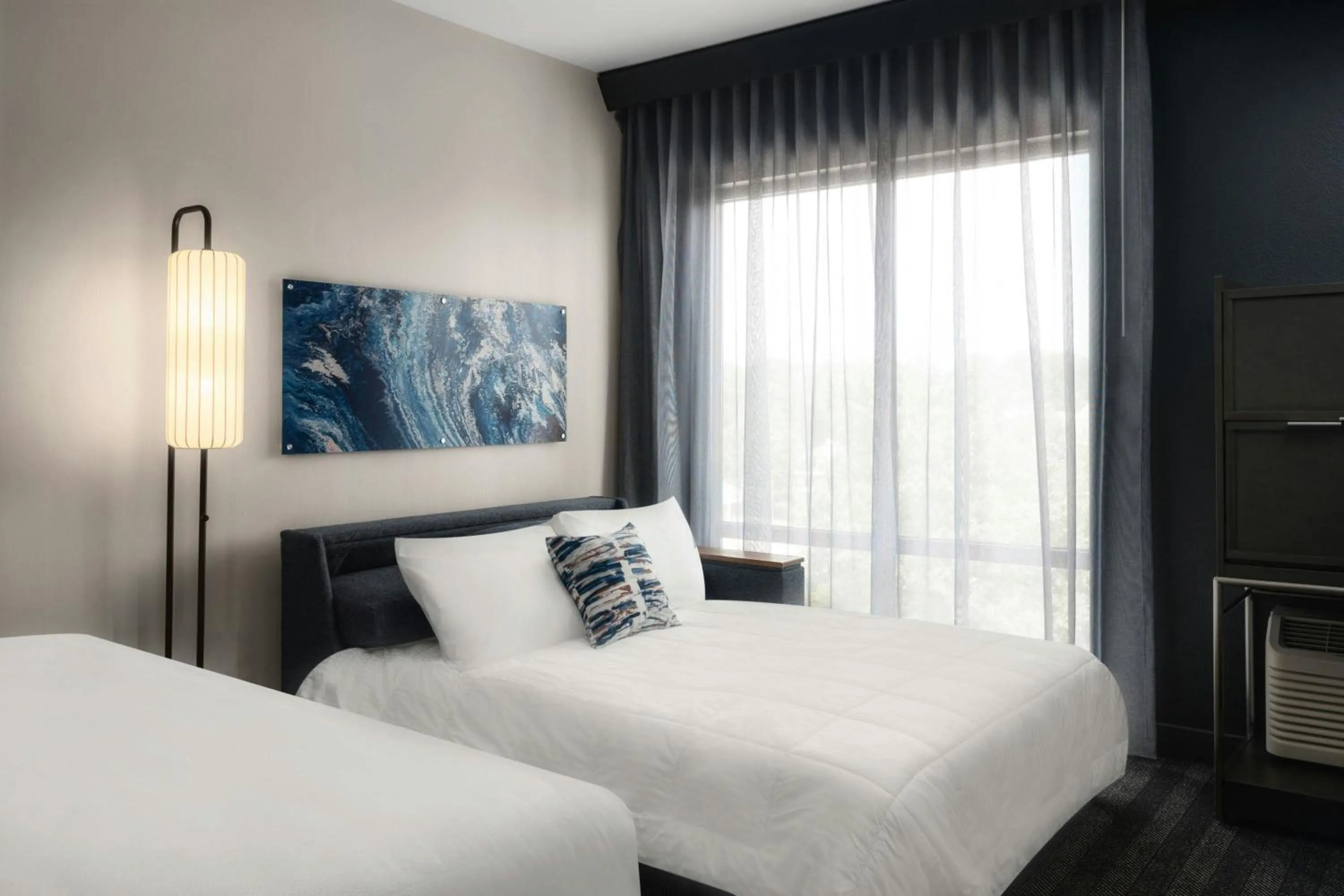 Photo of the whole room, Bed in Courtyard by Marriott Gainesville GA