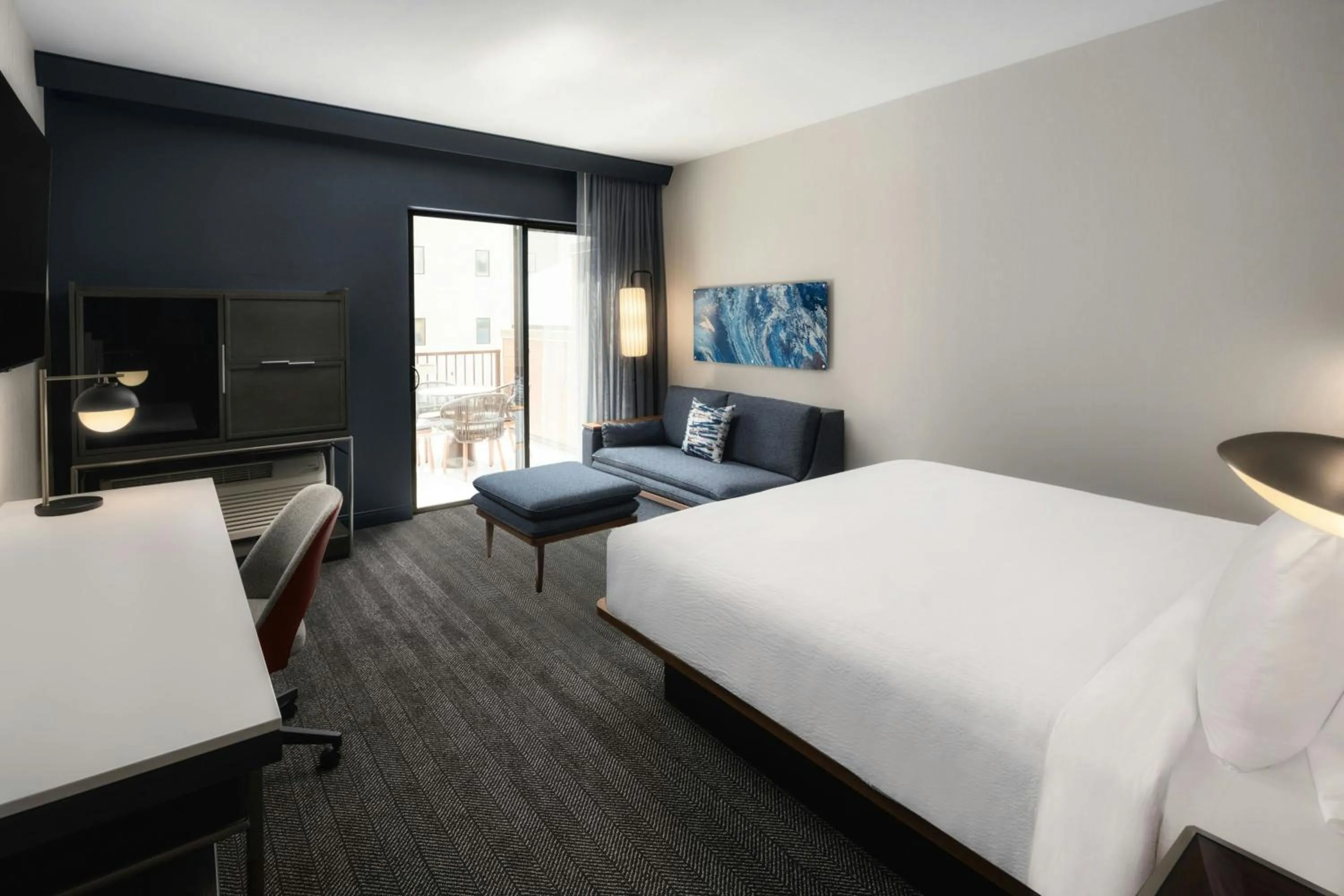 Photo of the whole room, Bed in Courtyard by Marriott Gainesville GA