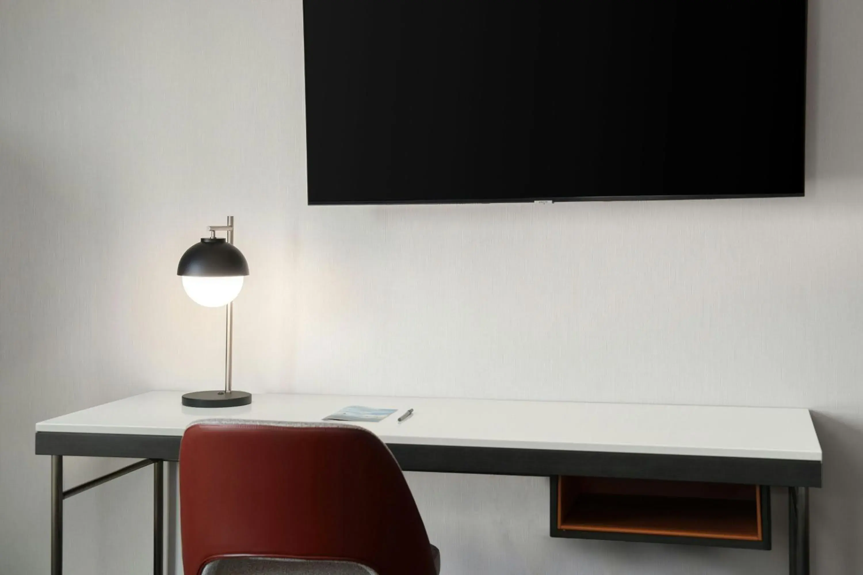 King Room with Sofa Bed and Courtyard View in Courtyard by Marriott Gainesville GA King Room with Sofa Bed and Courtyard View in Courtyard by Marriott Gainesville GA