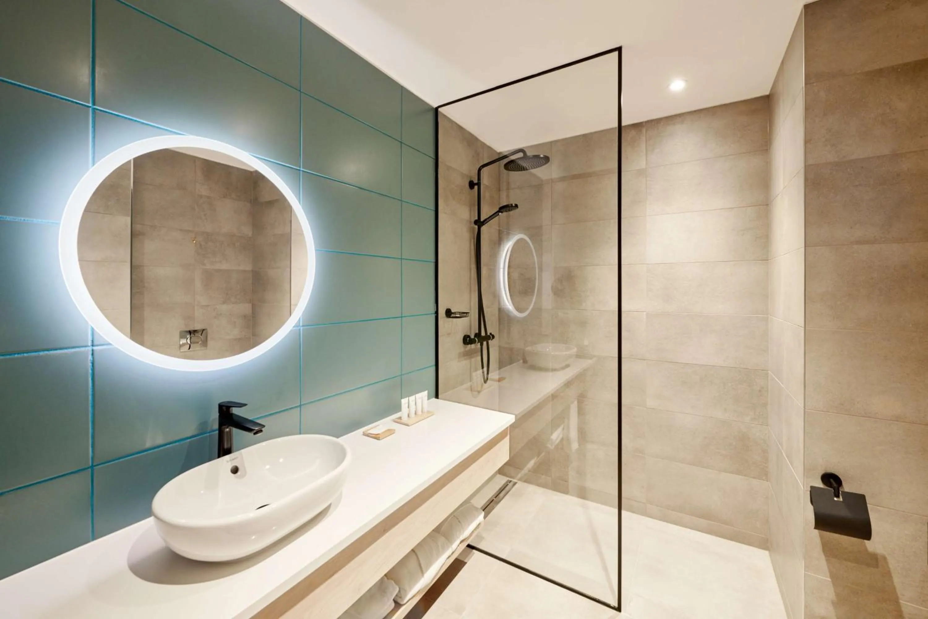 Bathroom in Radisson Hotel Budapest BudaPart