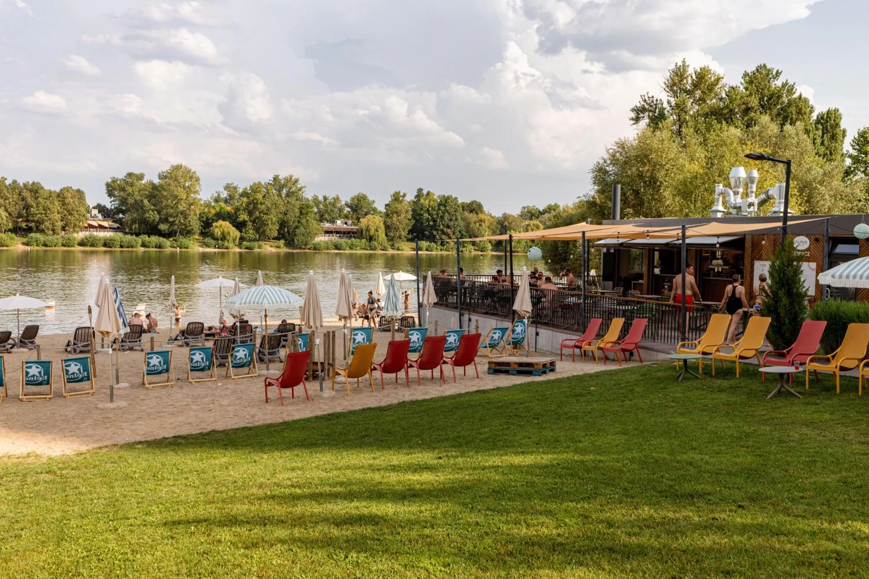 Beach in Radisson Hotel Budapest BudaPart