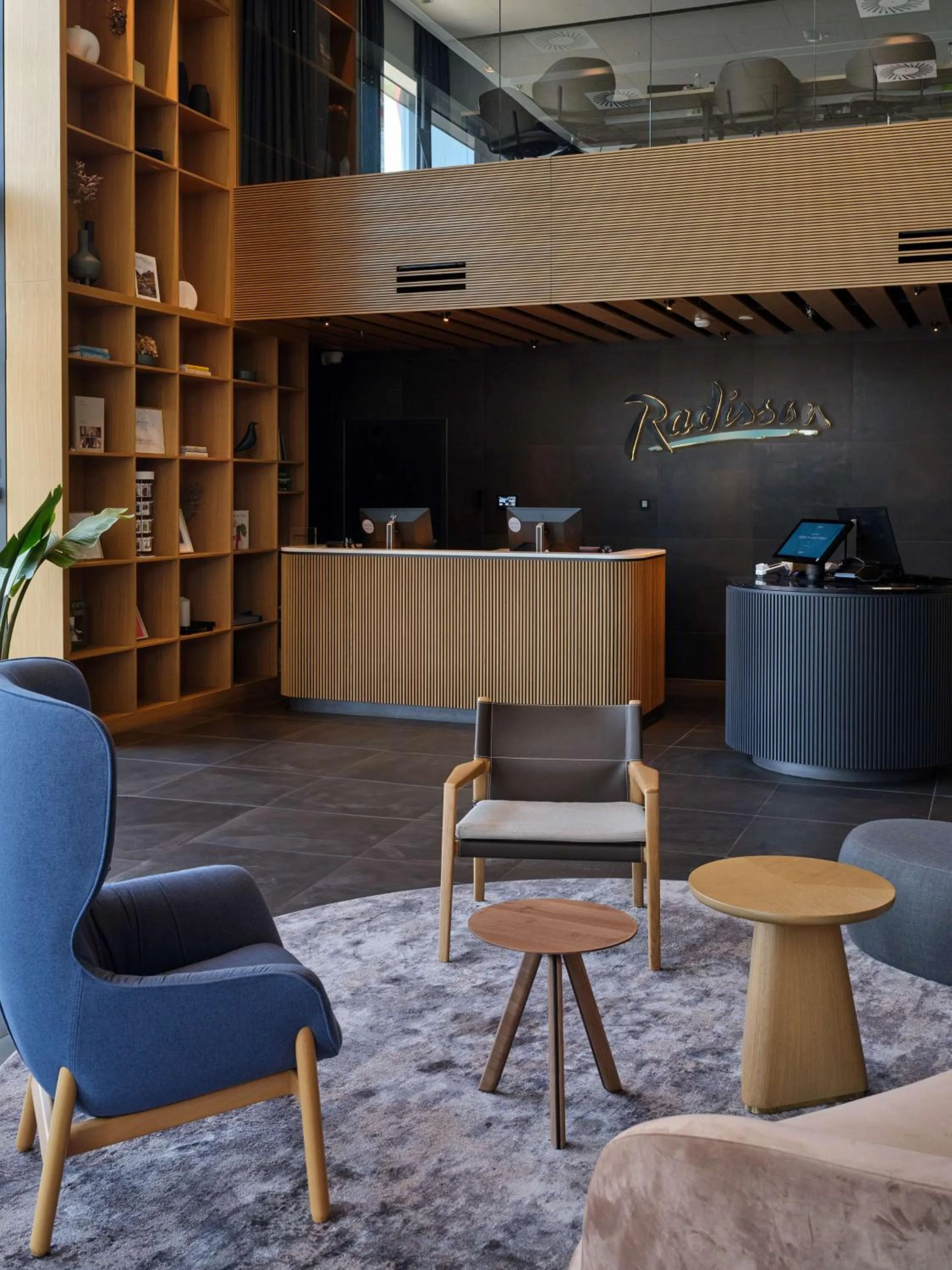 Lobby or reception in Radisson Hotel Budapest BudaPart