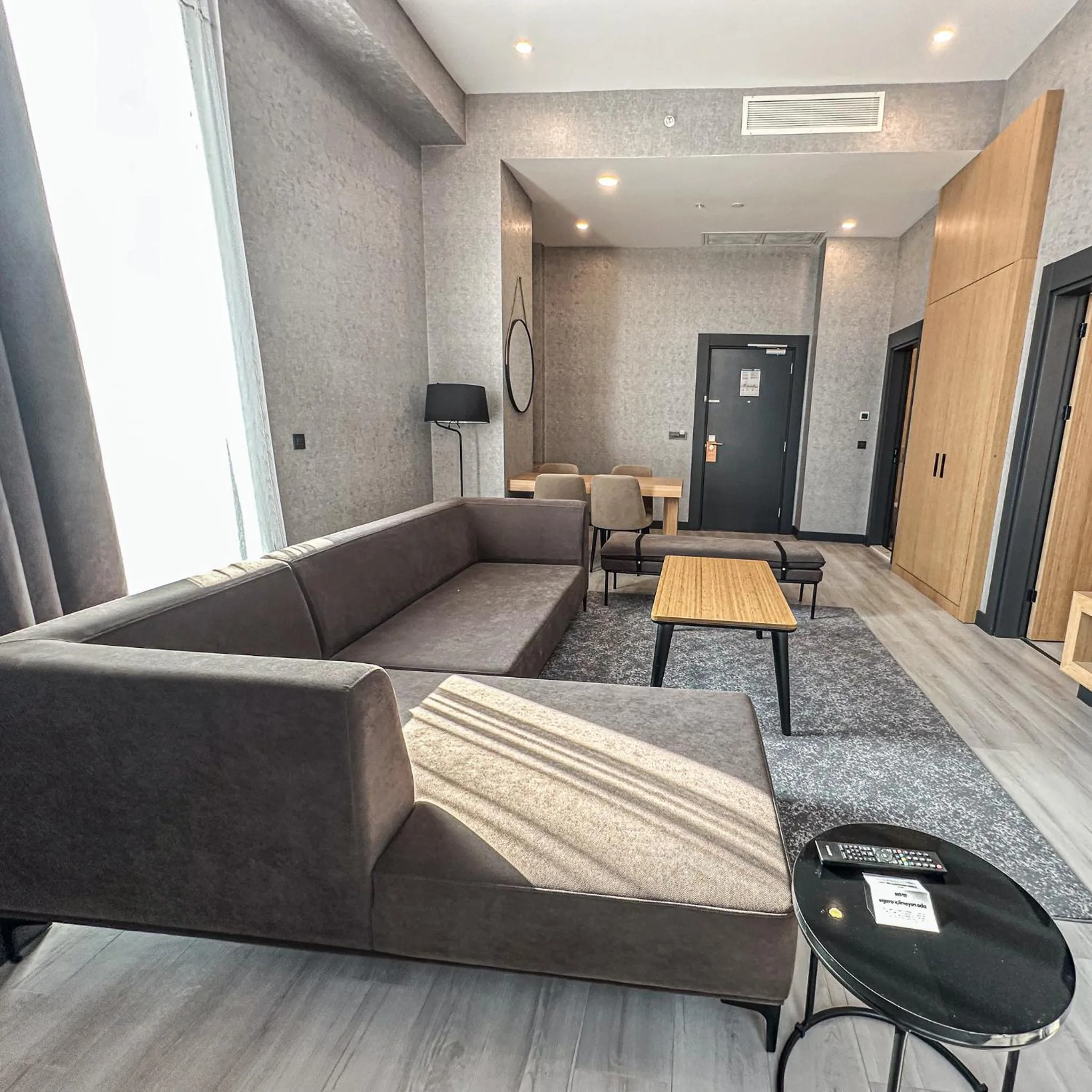 Living room, Bed in Park Inn by Radisson Yalova City Center