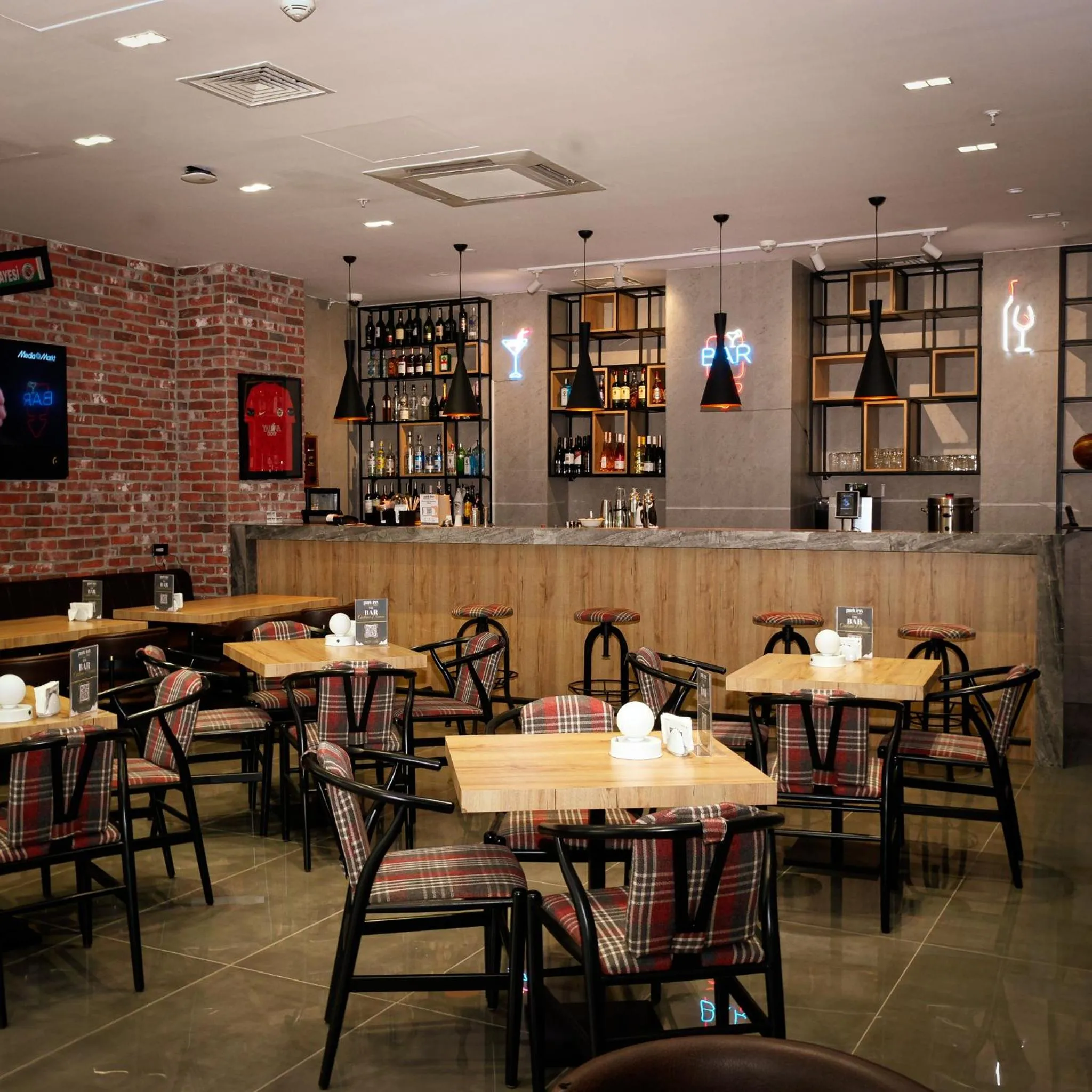 Restaurant/places to eat in Park Inn by Radisson Yalova City Center