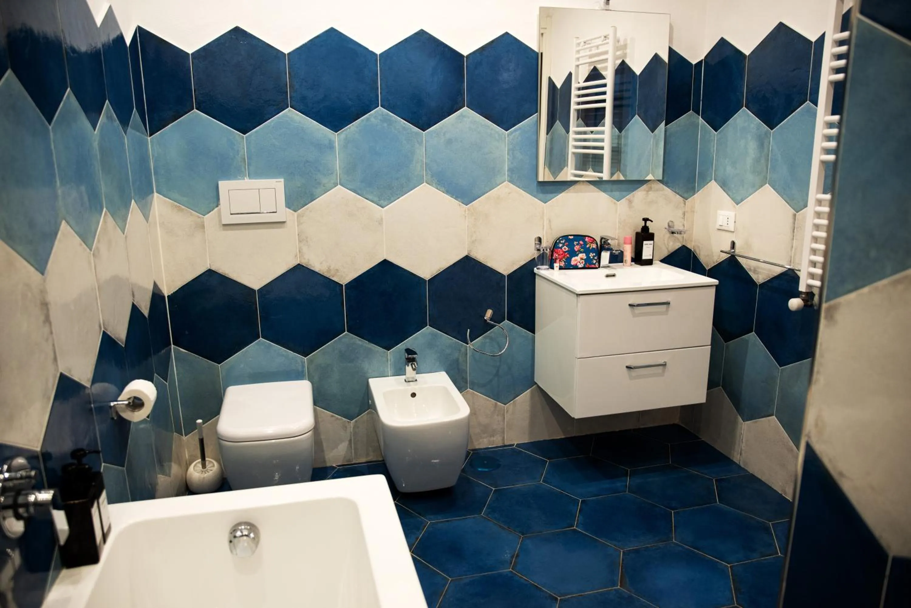 Toilet in River Song - Vietri sul Mare