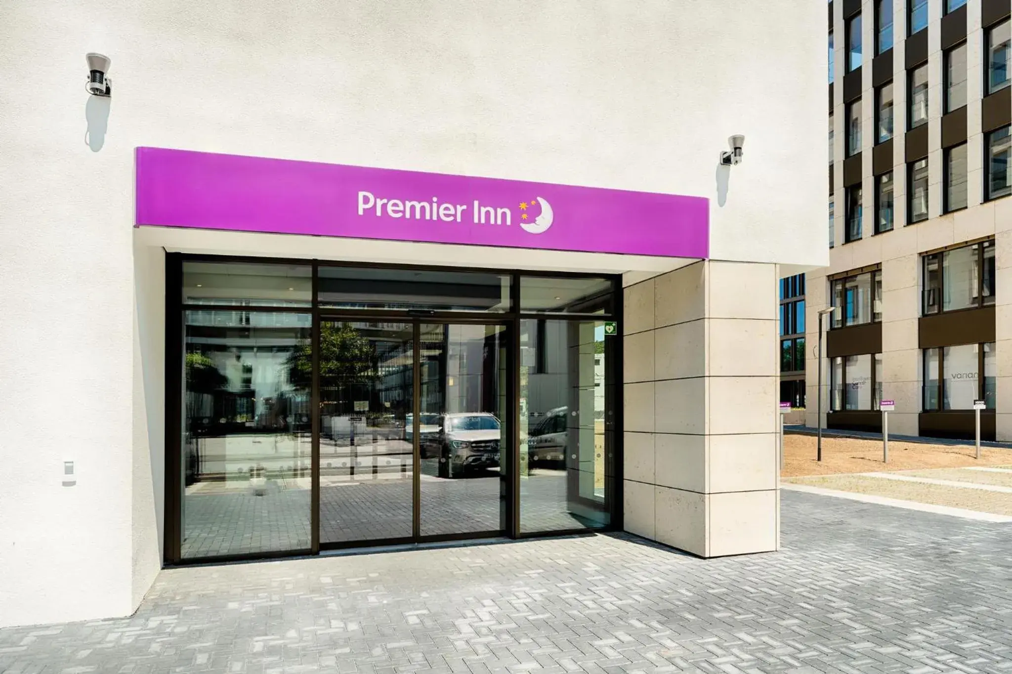 Property building in Premier Inn Darmstadt City Centre Property building in Premier Inn Darmstadt City Centre