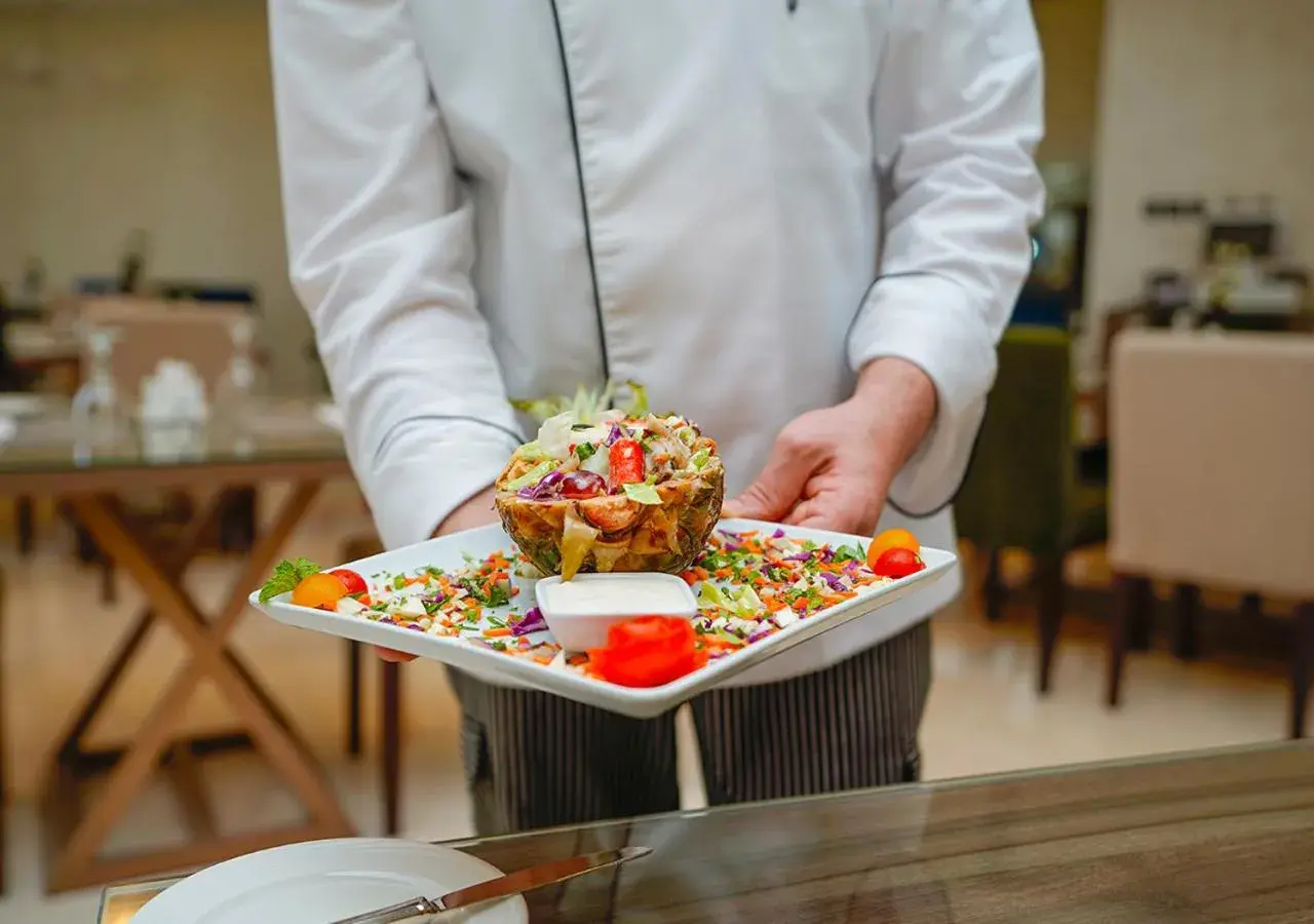 Restaurant/places to eat in Kyriad Muscat Restaurant/places to eat in Kyriad Muscat