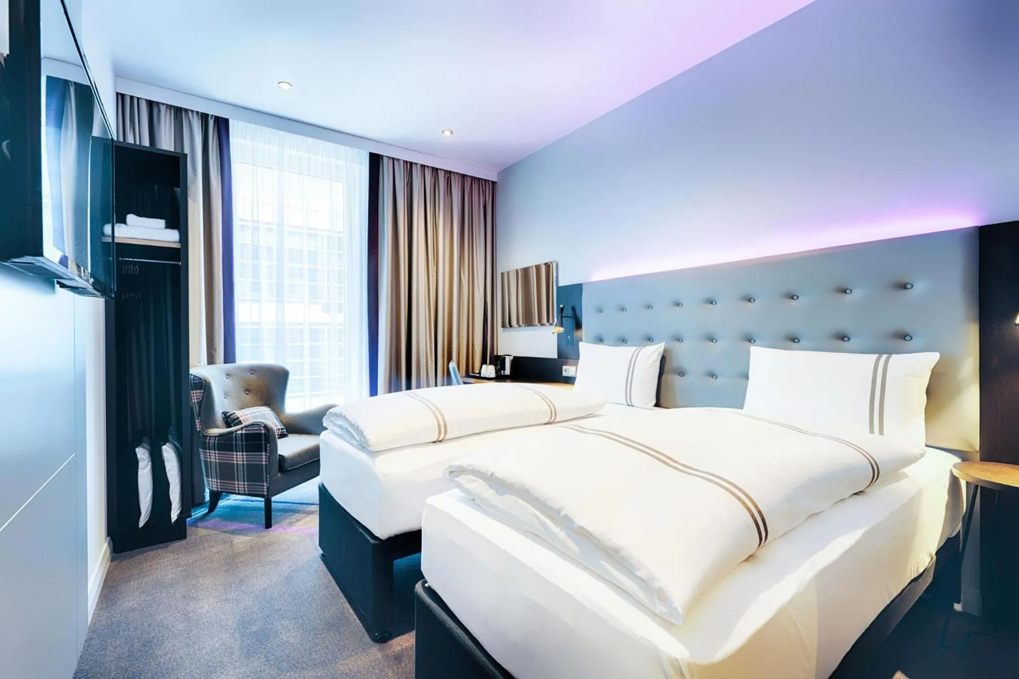 Bedroom, Bed in Premier Inn Dresden City Prager Straße