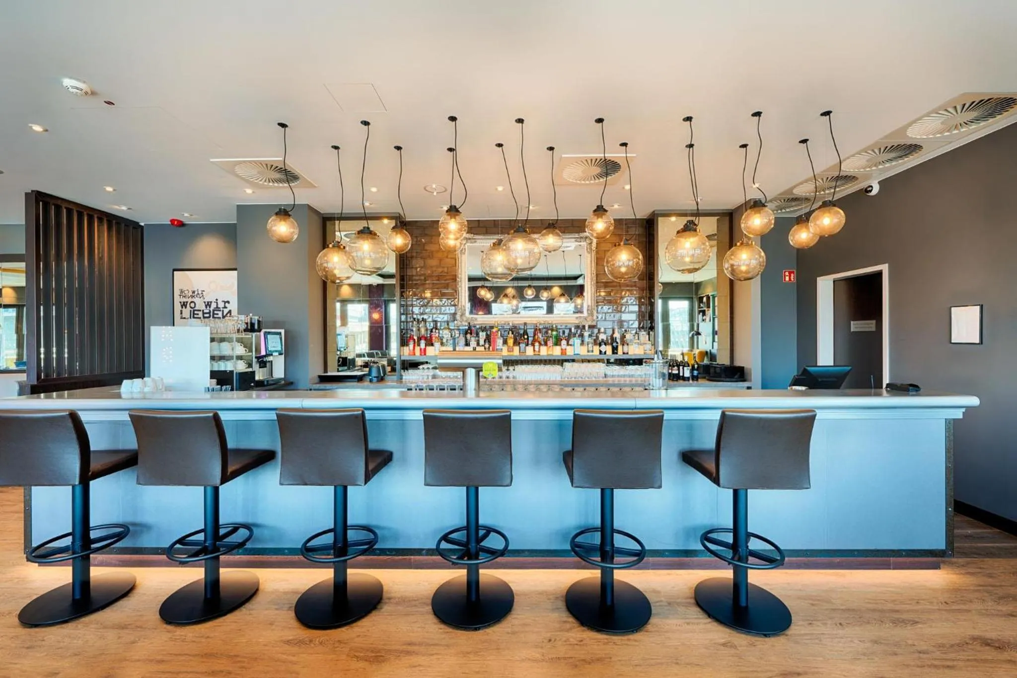 Lounge or bar in Premier Inn Dresden City Prager Straße