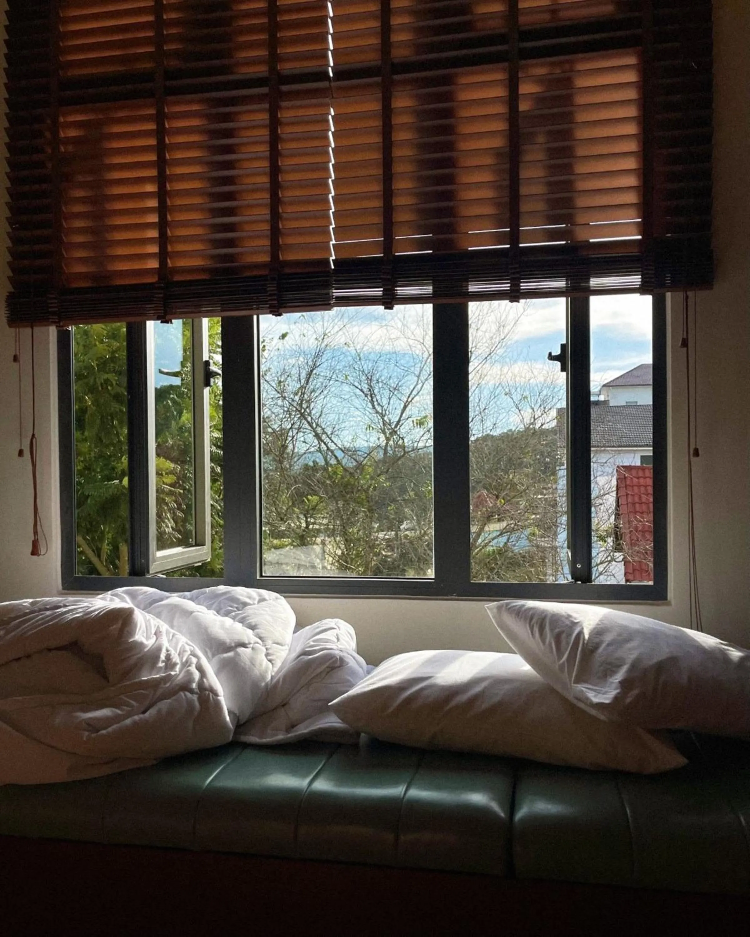 Photo of the whole room in Hôtel De Da Phu