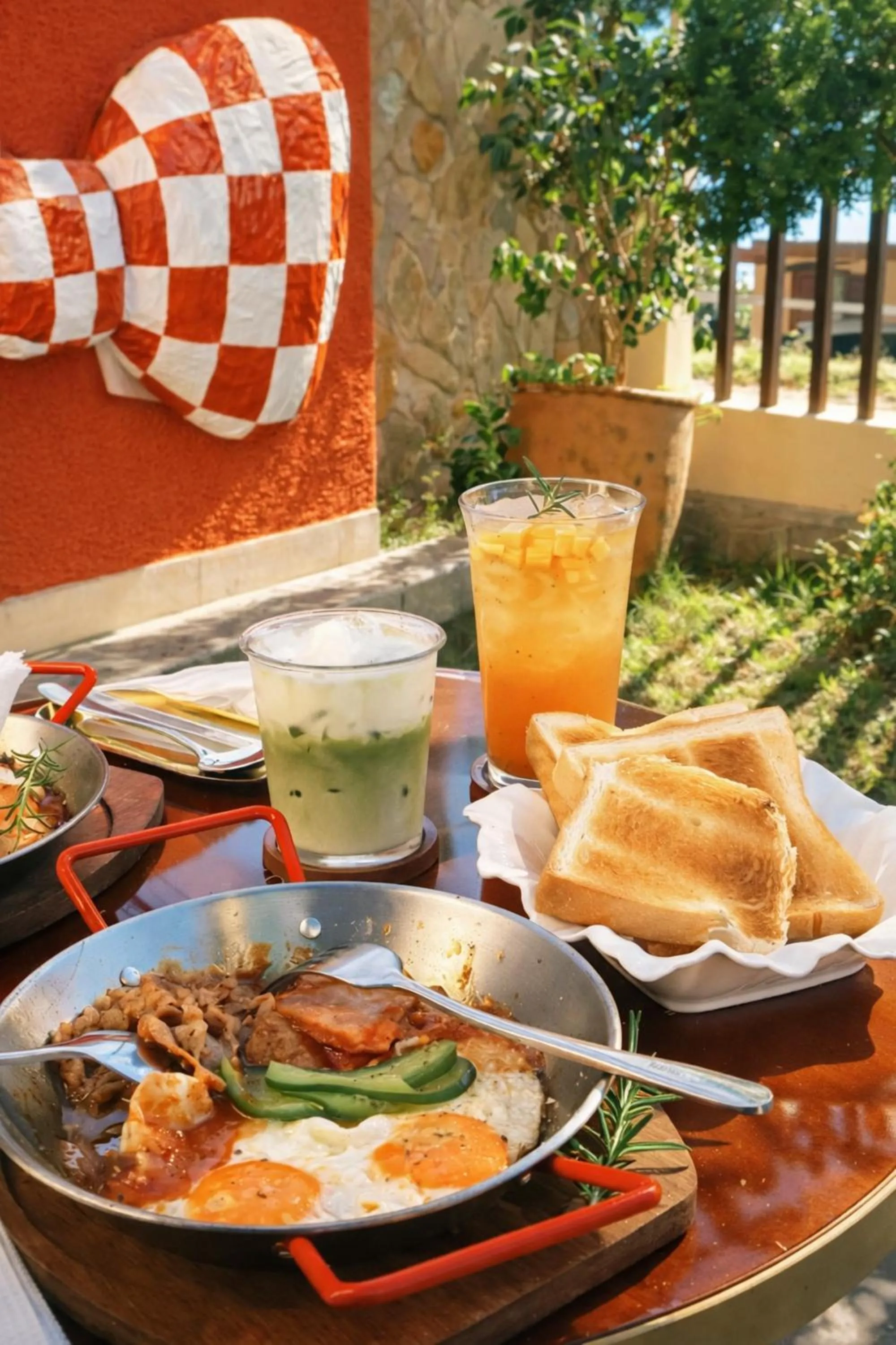 Breakfast in Hôtel De Da Phu