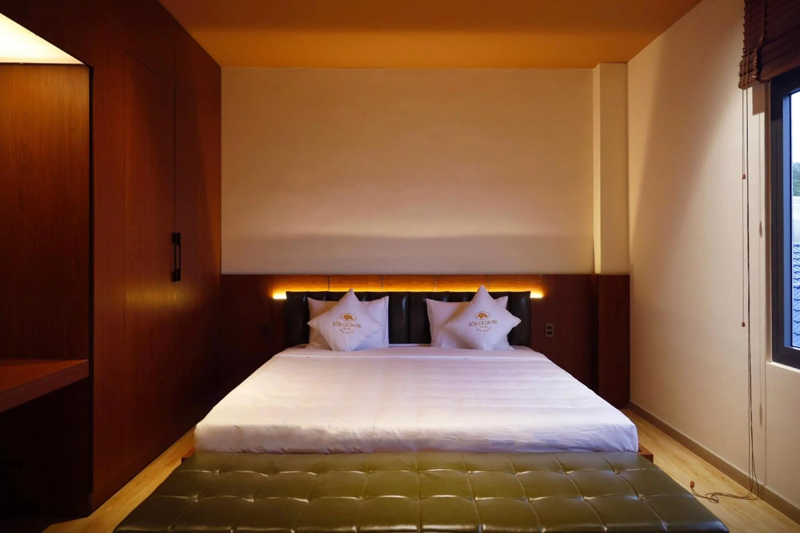 Bedroom, Bed in Hôtel De Da Phu