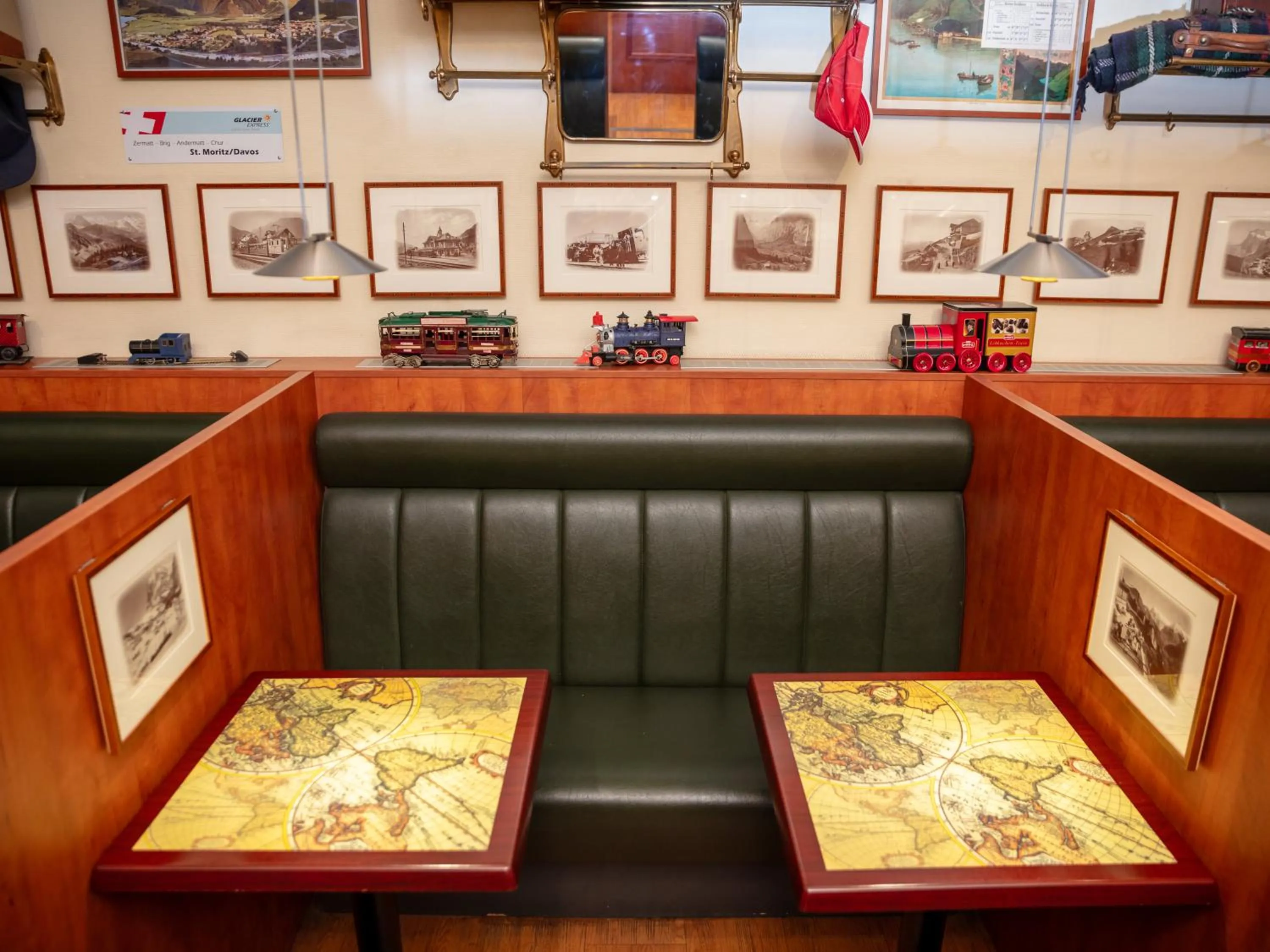 Lounge or bar in A-Train Hotel