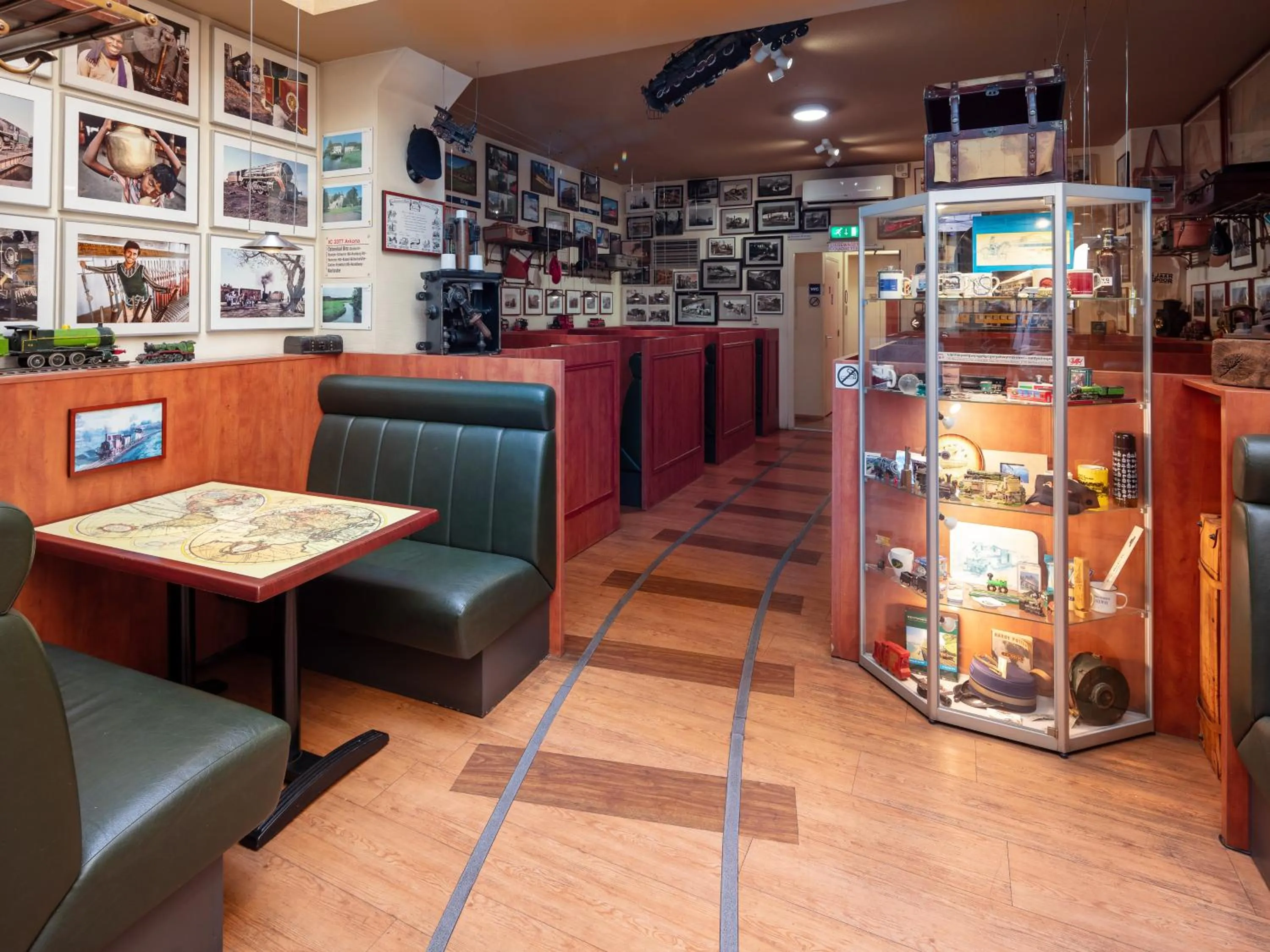 Lounge or bar in A-Train Hotel