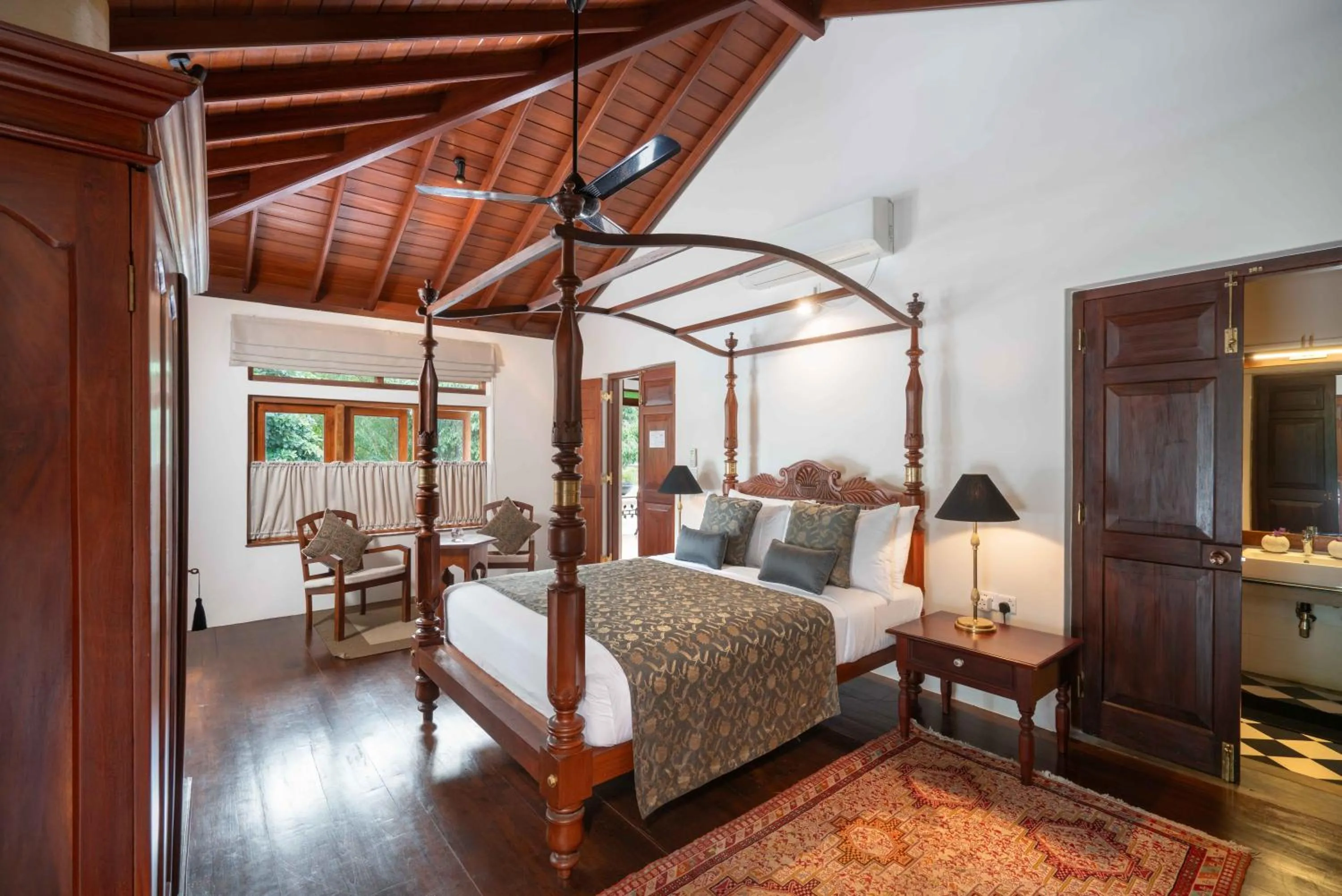 Bed in Taru Villas Kandy