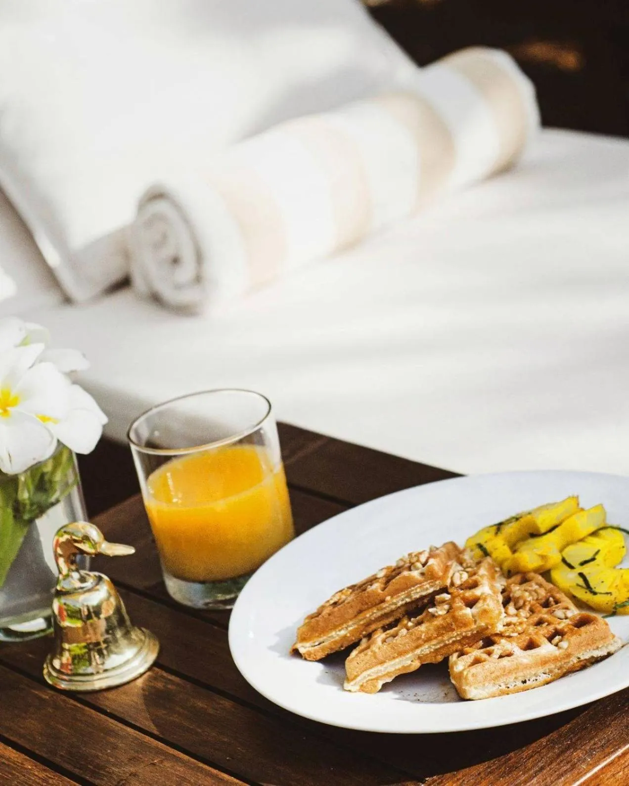 Breakfast, Bed in Taru Villas Kandy