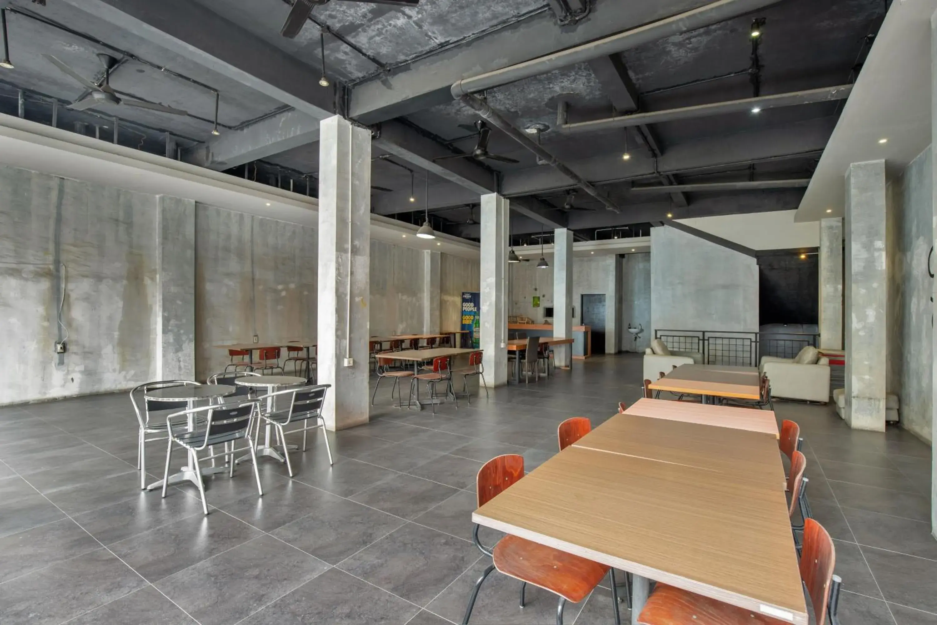 Communal lounge/ TV room in Vivostay Communal lounge/ TV room in Vivostay