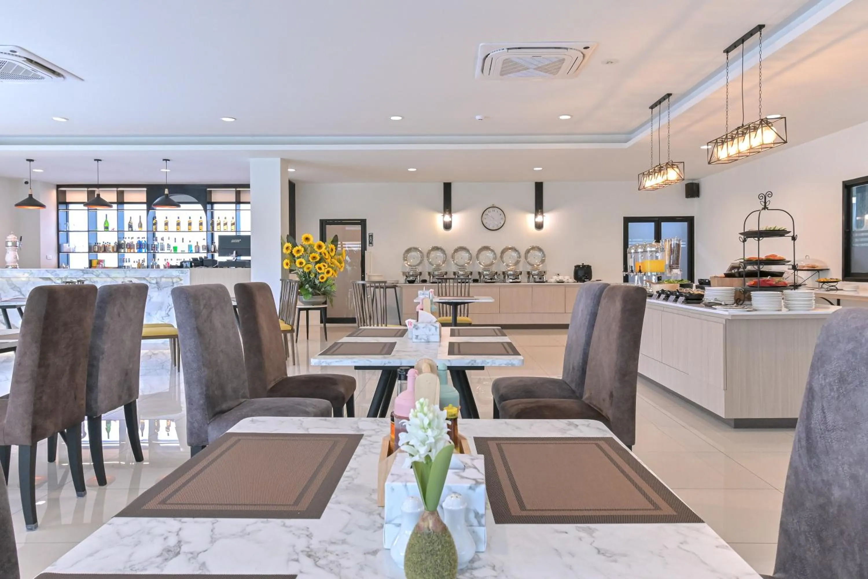 Restaurant/places to eat in Shewin de Bangkok