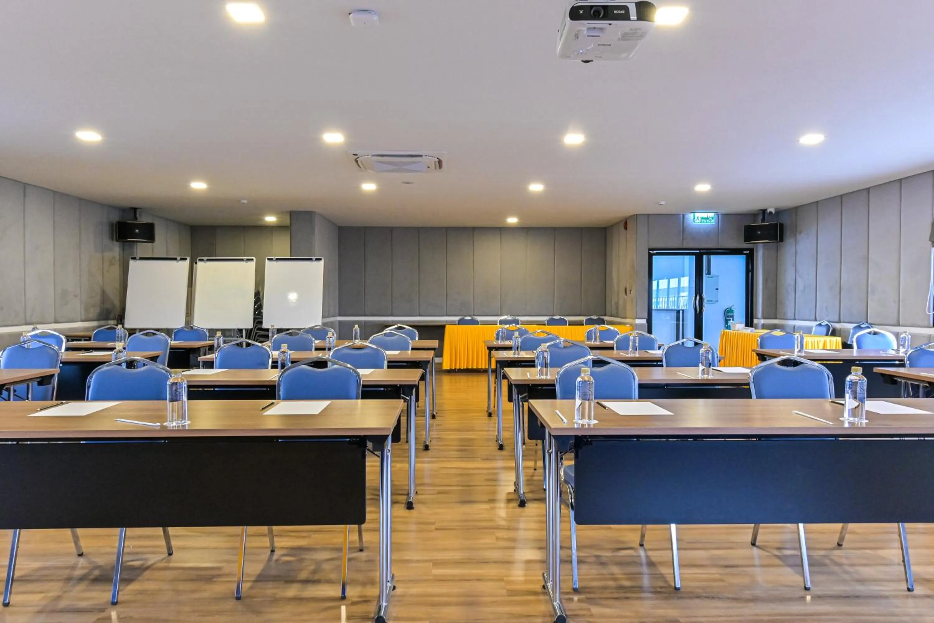 Meeting/conference room in Shewin de Bangkok