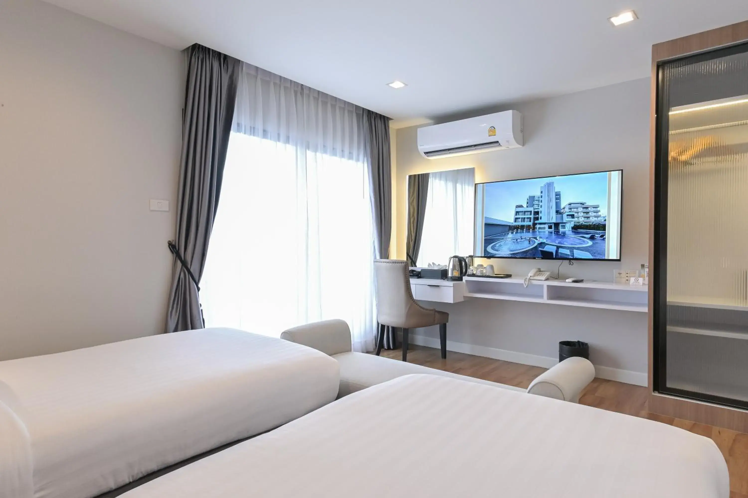 Bedroom, Bed in Shewin de Bangkok Bedroom, Bed in Shewin de Bangkok