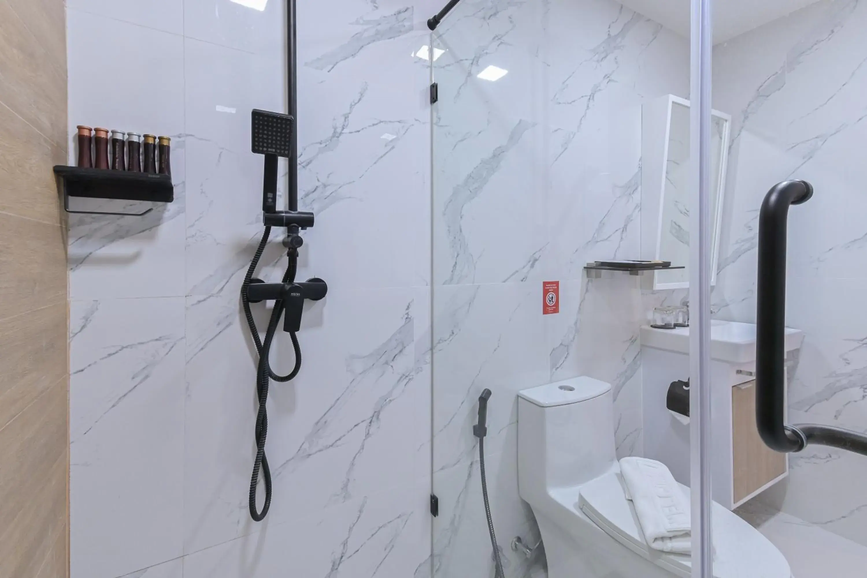 Bathroom in Shewin de Bangkok Bathroom in Shewin de Bangkok