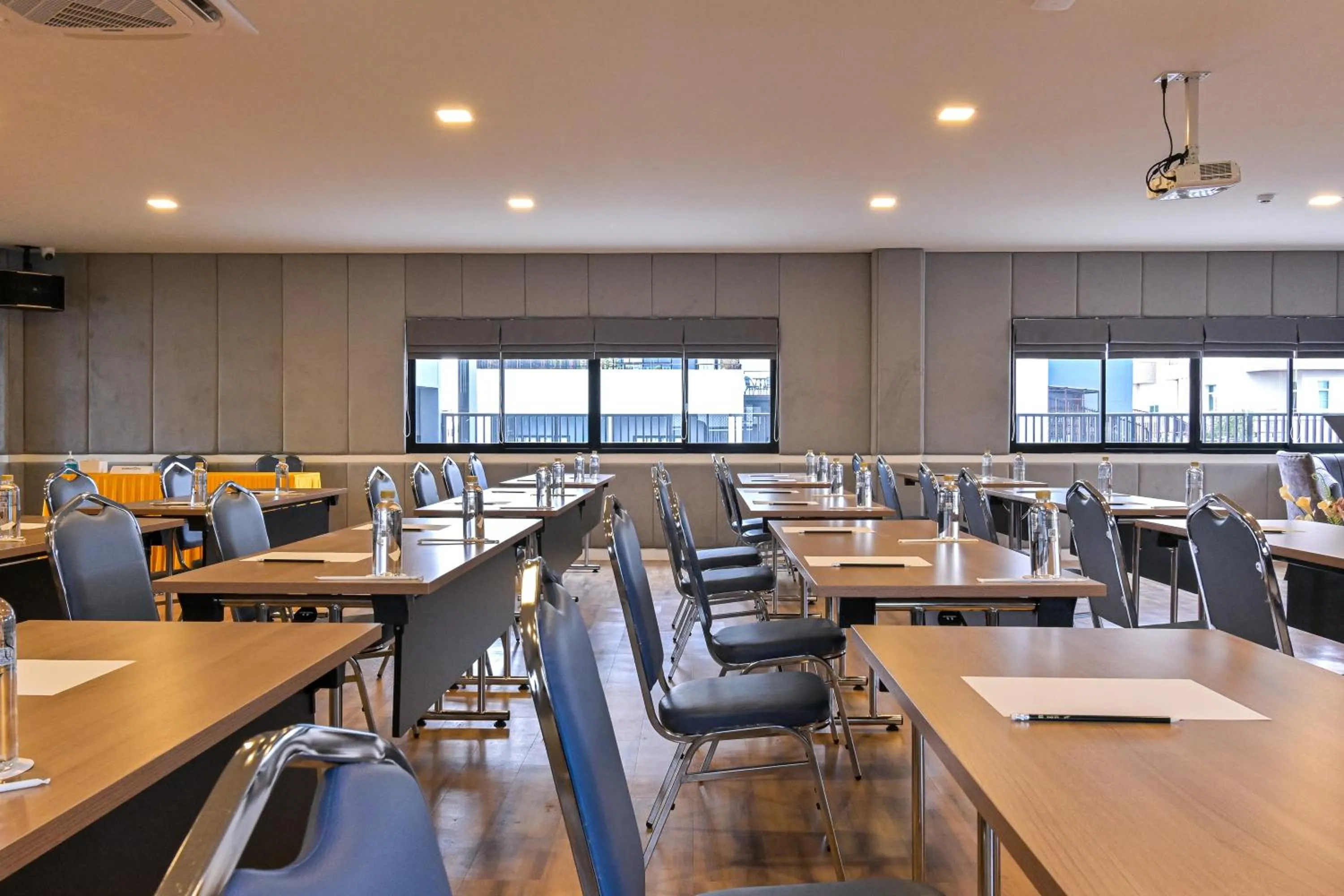Meeting/conference room in Shewin de Bangkok