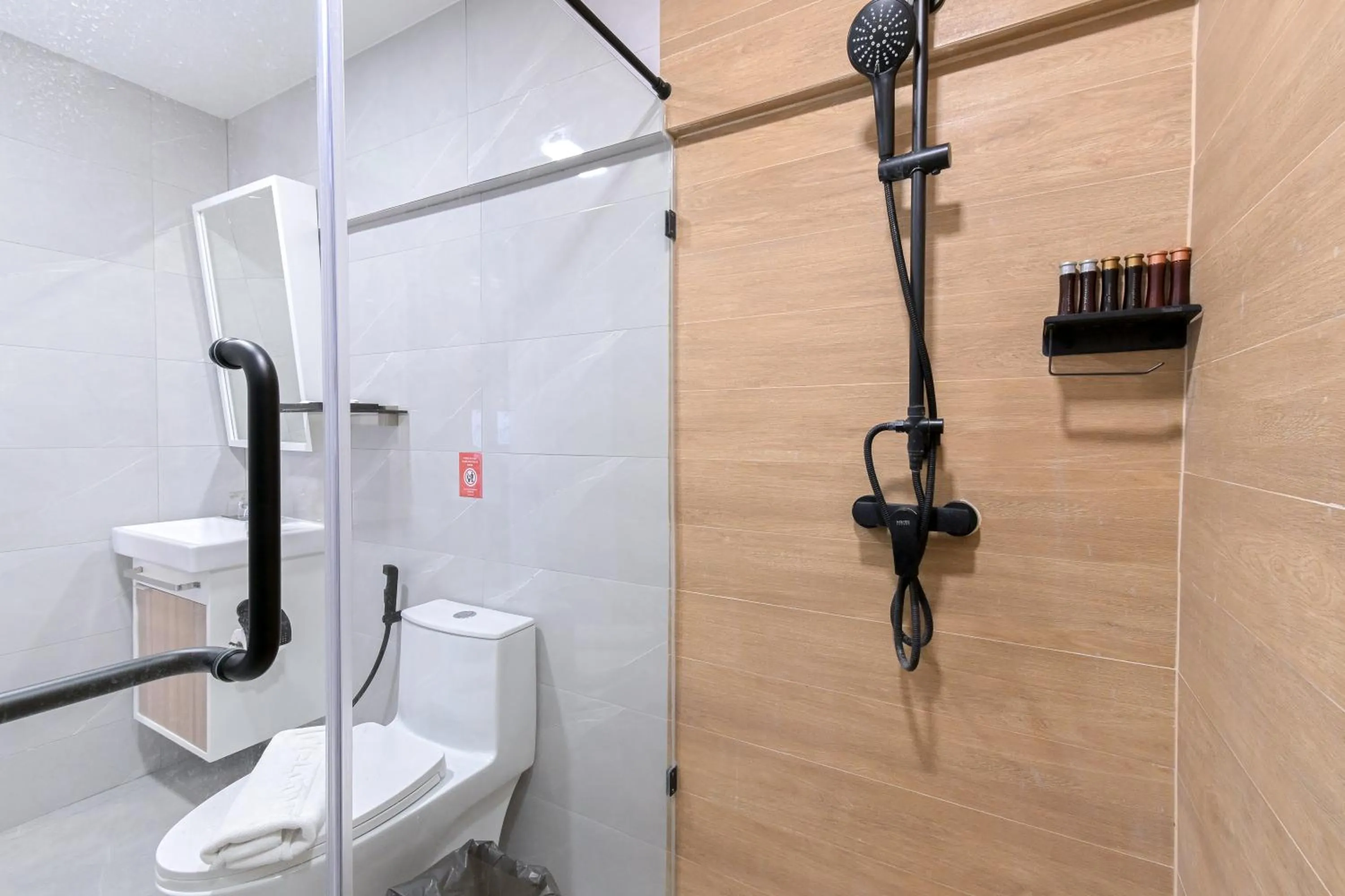 Bathroom in Shewin de Bangkok