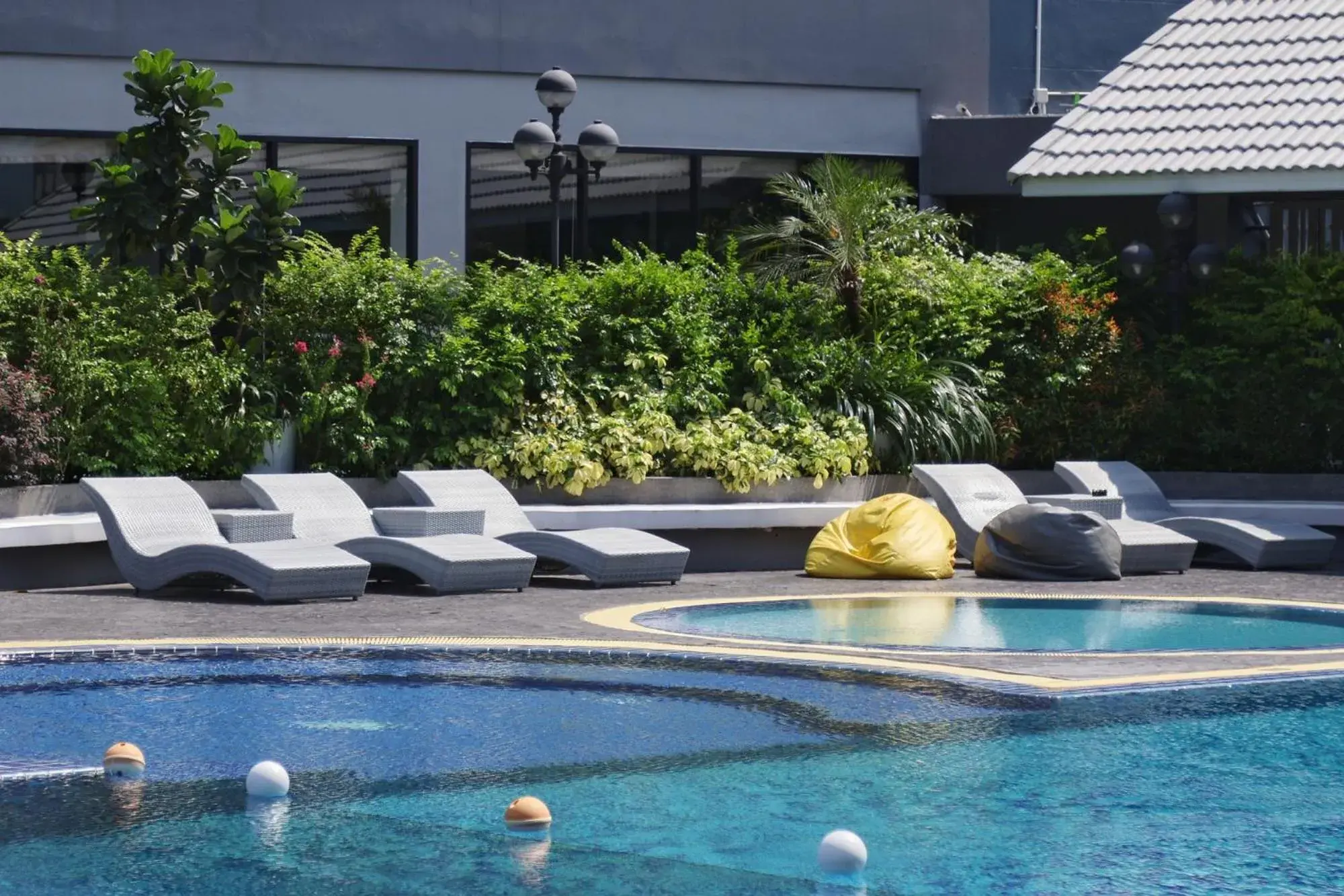 Swimming pool in Shewin de Bangkok Swimming pool in Shewin de Bangkok