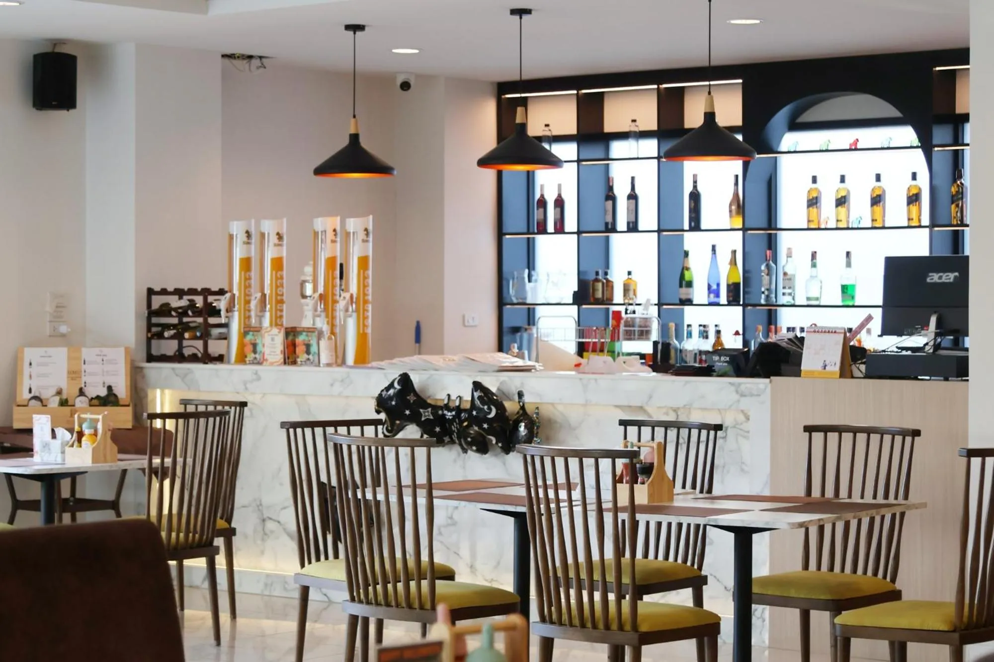 Lounge or bar in Shewin de Bangkok