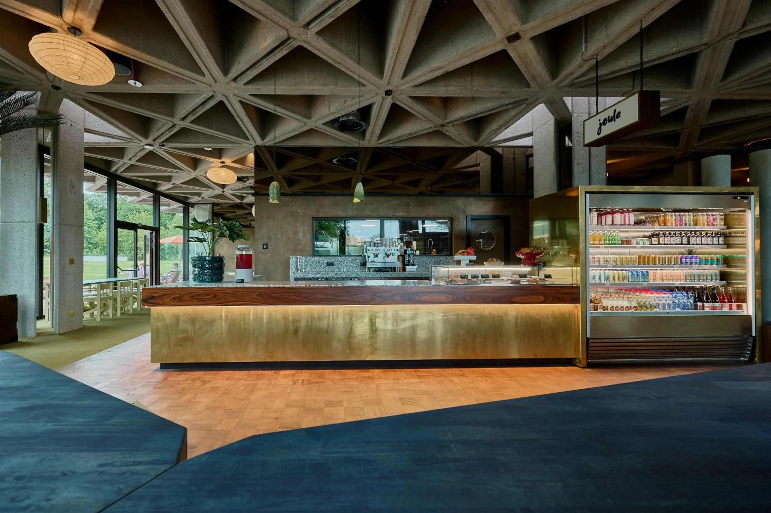 Restaurant/places to eat in Mix Brussels --Gym & Wellness for adults only--