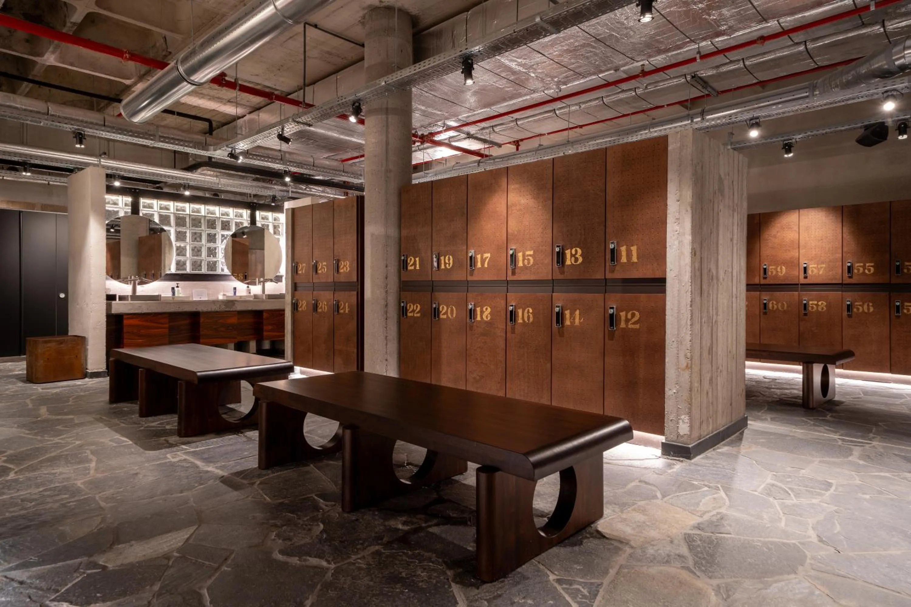 microwave in Mix Brussels --Gym & Wellness for adults only--