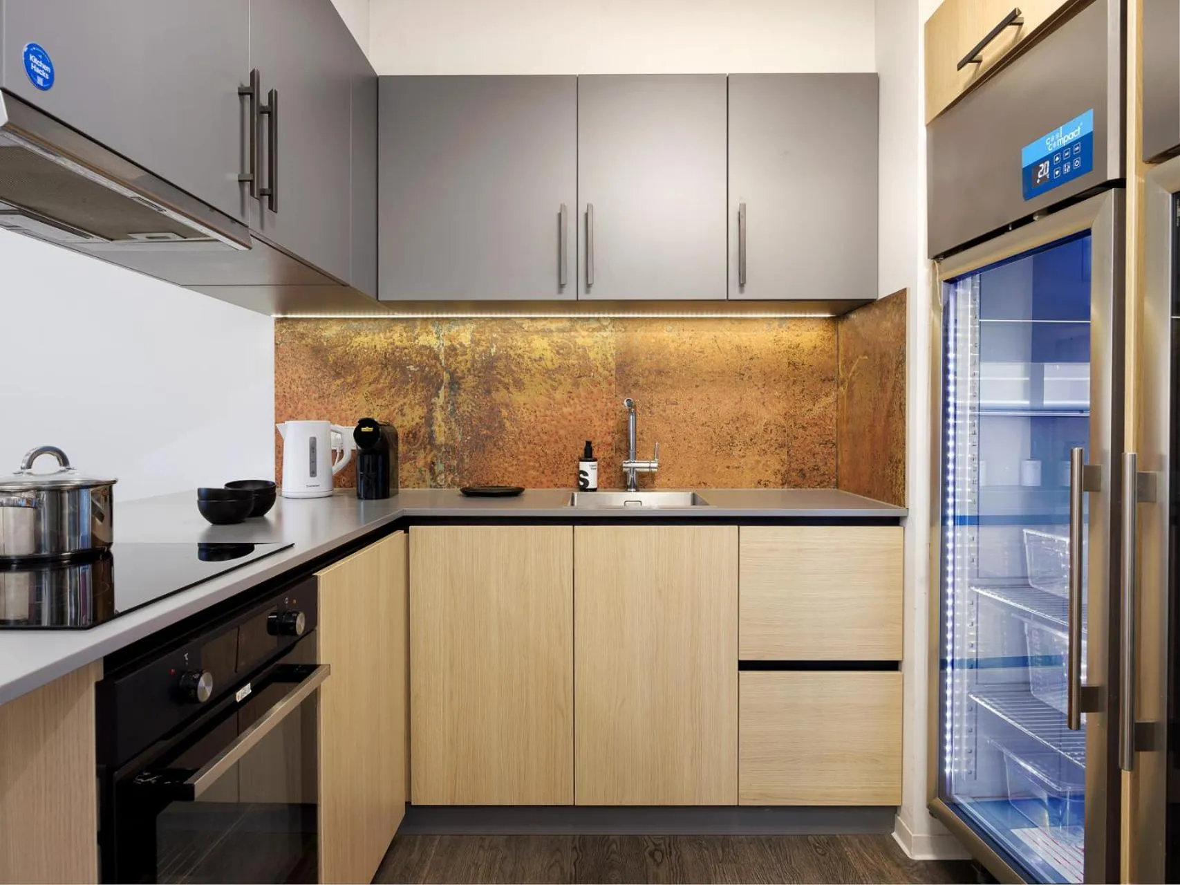 Communal kitchen in smartments Frankfurt City-Ost