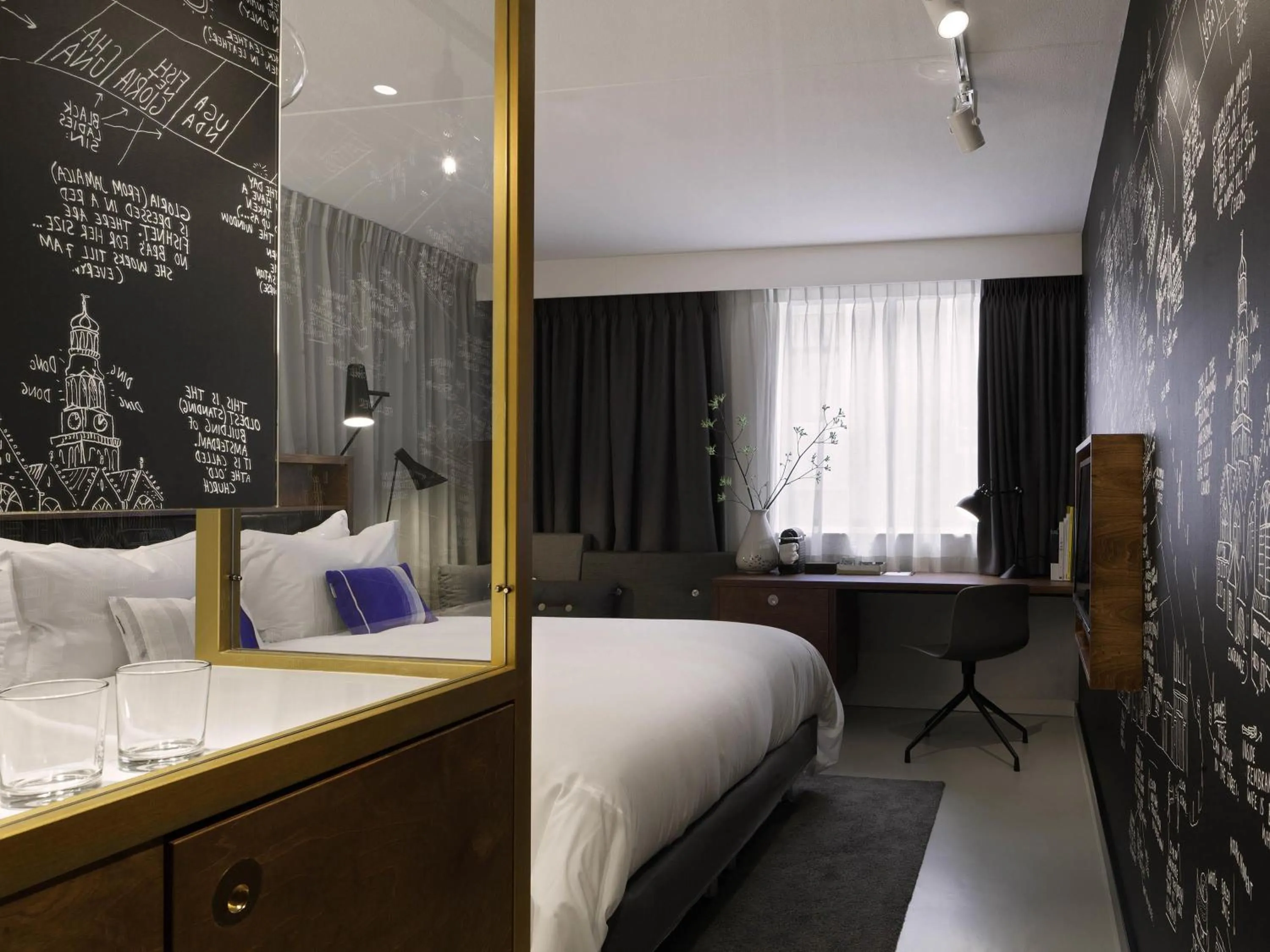 Bedroom, Bed in INK Hotel Amsterdam - MGallery Collection