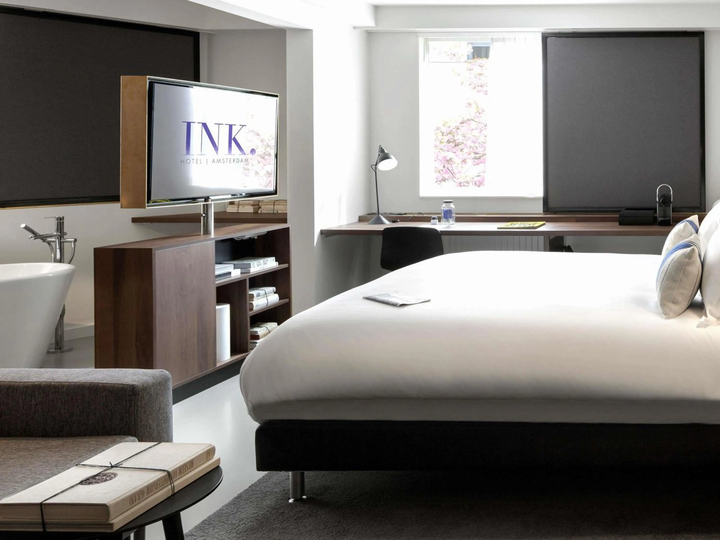 Bedroom, Bed in INK Hotel Amsterdam - MGallery Collection