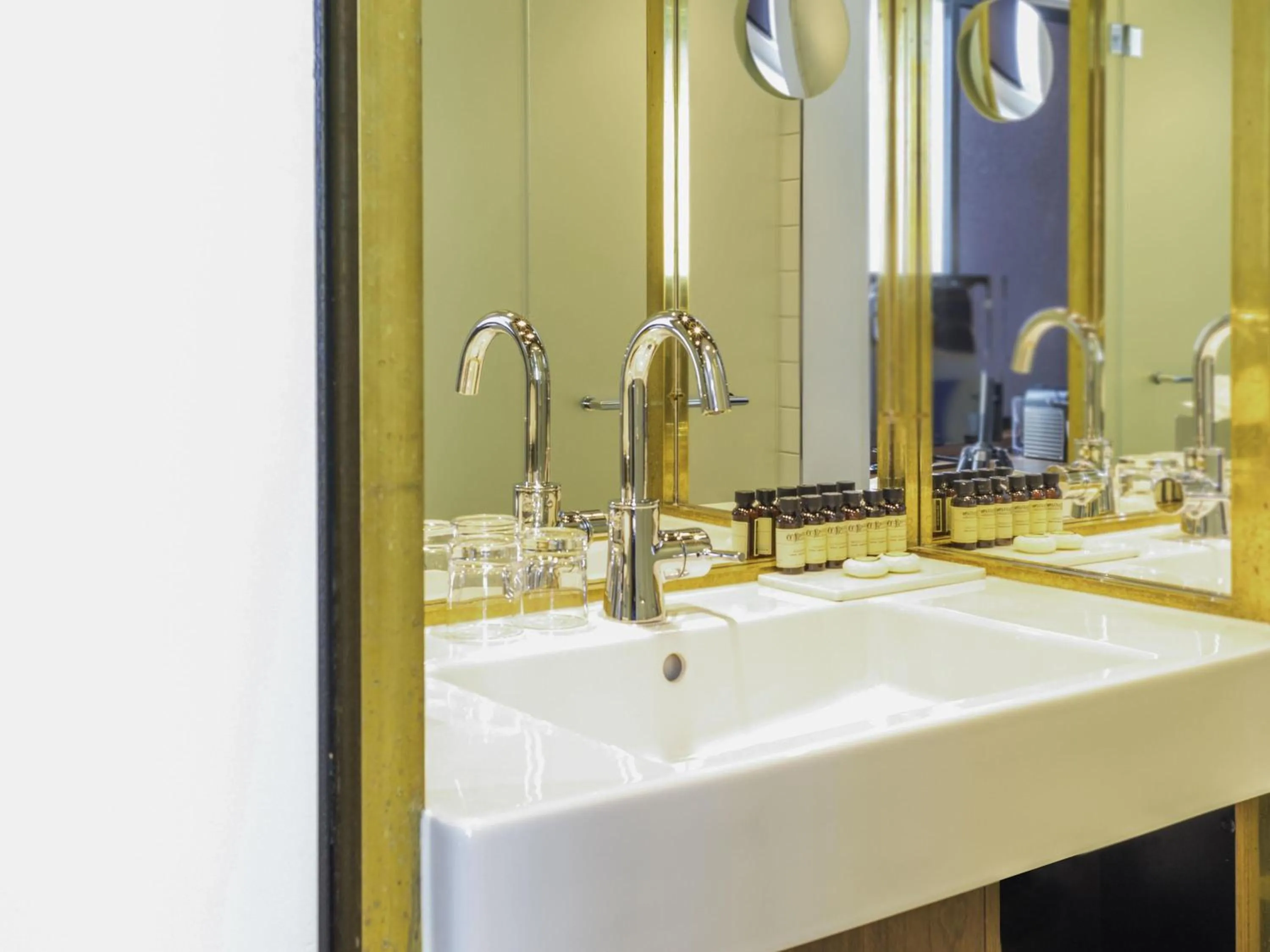 Bedroom in INK Hotel Amsterdam - MGallery Collection