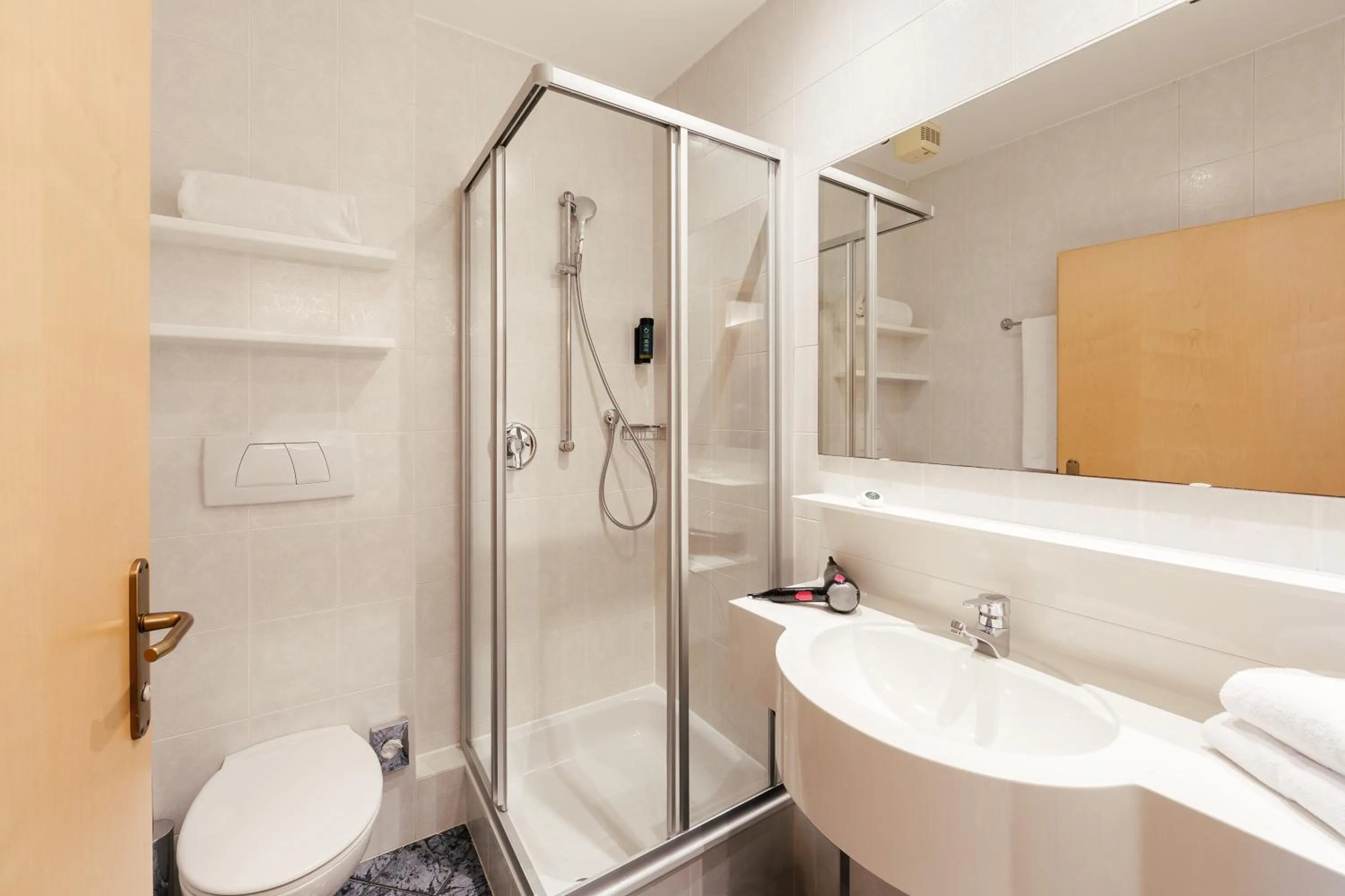 Bathroom in Gästehaus Salvatorianerinnen