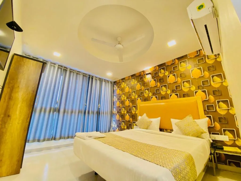 Bed in Hotel Alexa - Satellite Prahladnagar, Ahmedabad