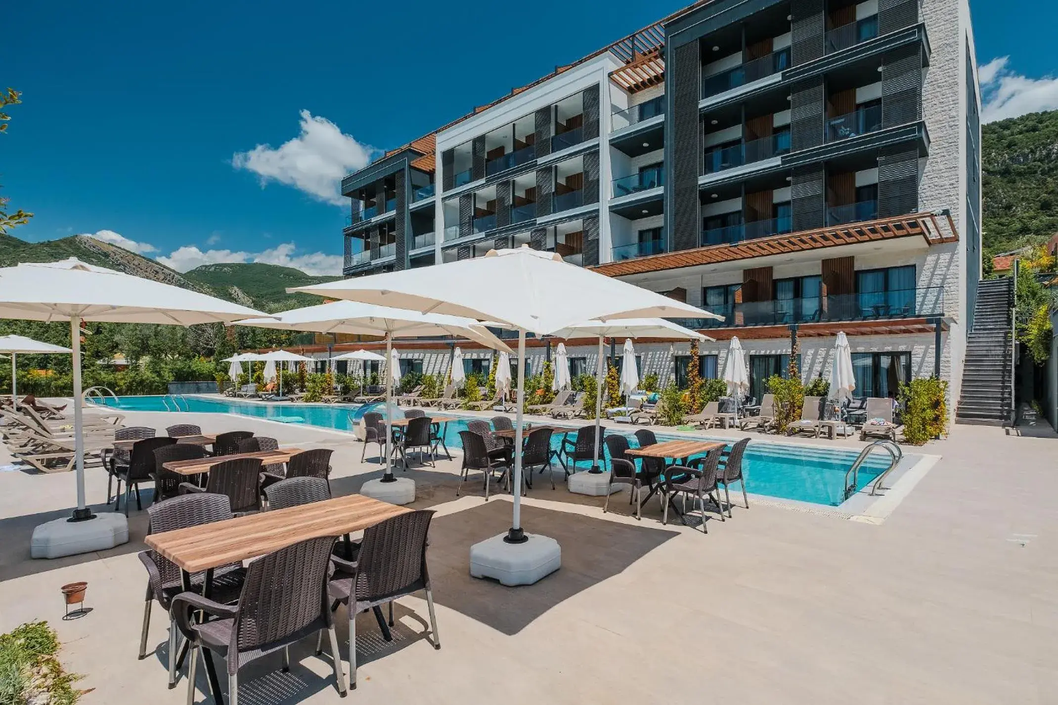 Restaurant/places to eat in Montenegro Lodge Restaurant/places to eat in Montenegro Lodge