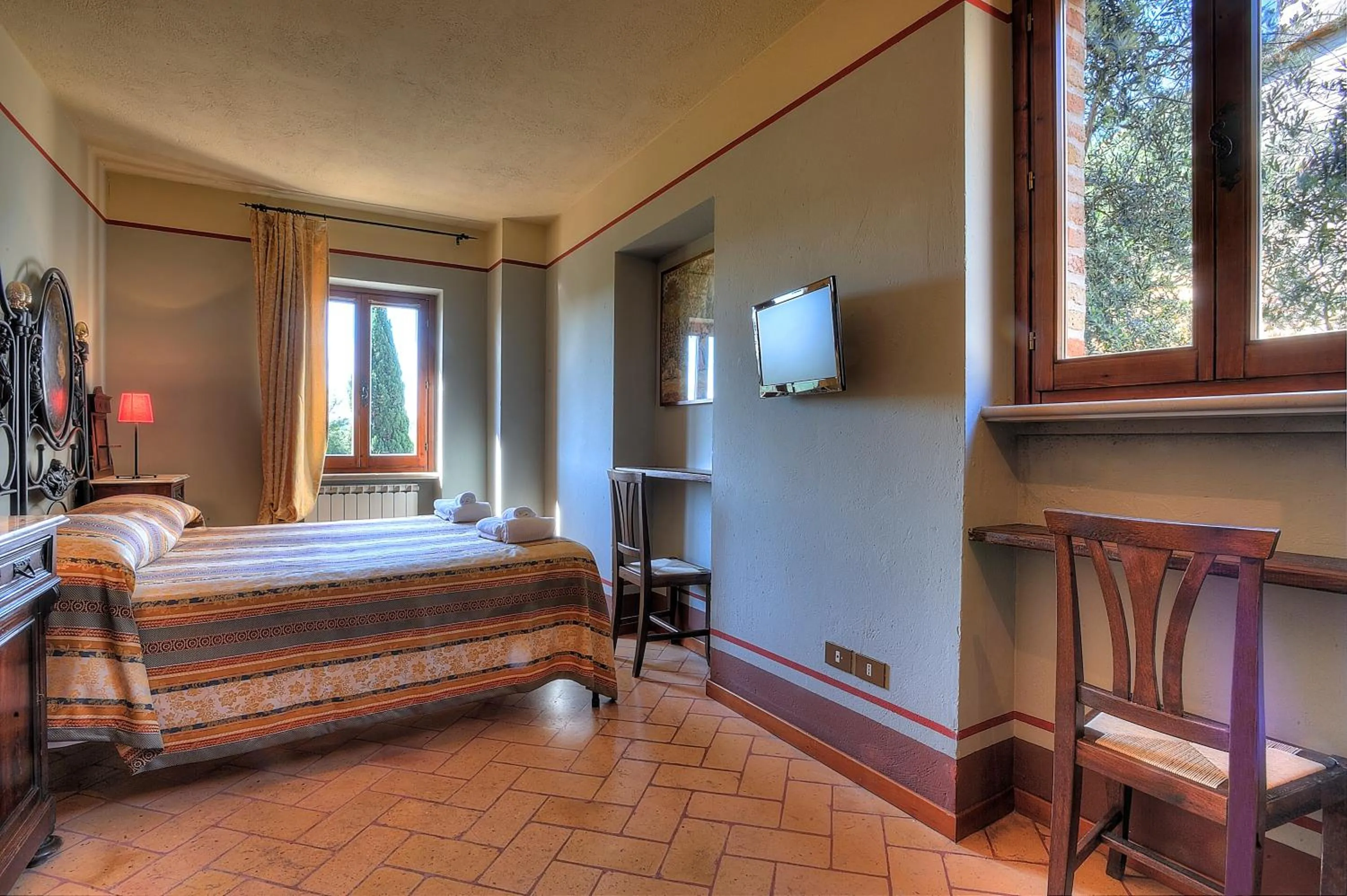 Bedroom, Bed in Albergo Diffuso Borgo Montemaggiore