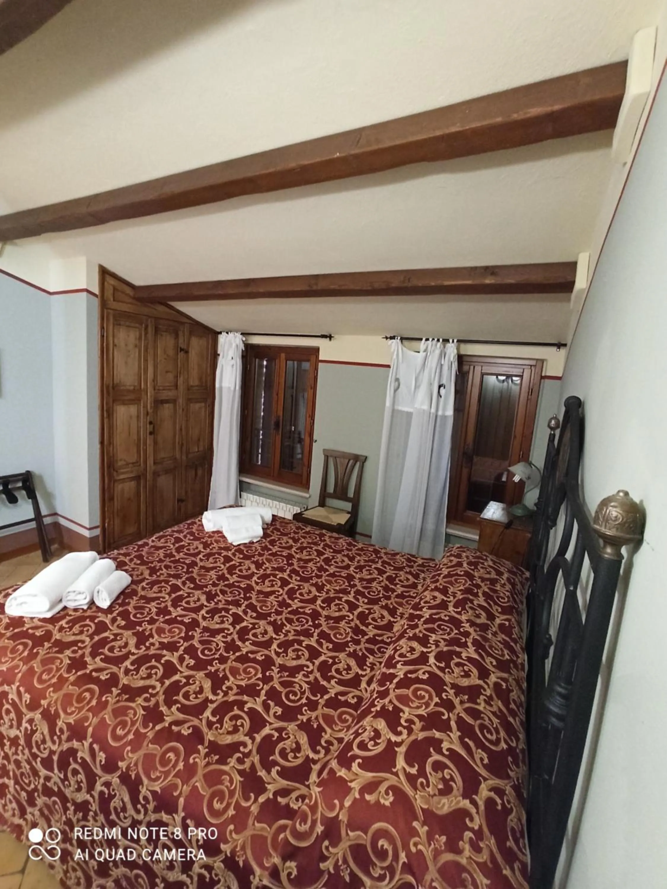 Bedroom, Bed in Albergo Diffuso Borgo Montemaggiore