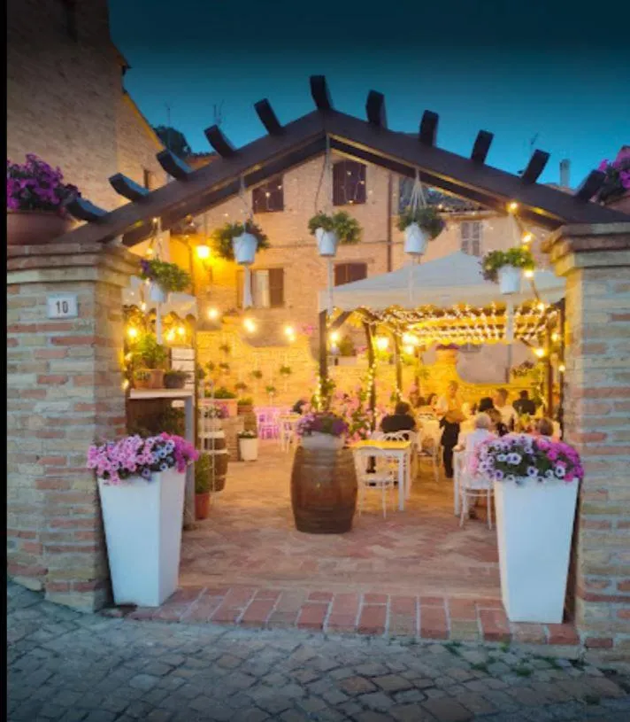 Restaurant/places to eat in Albergo Diffuso Borgo Montemaggiore