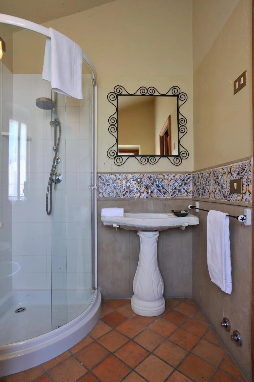 Shower in Albergo Diffuso Borgo Montemaggiore