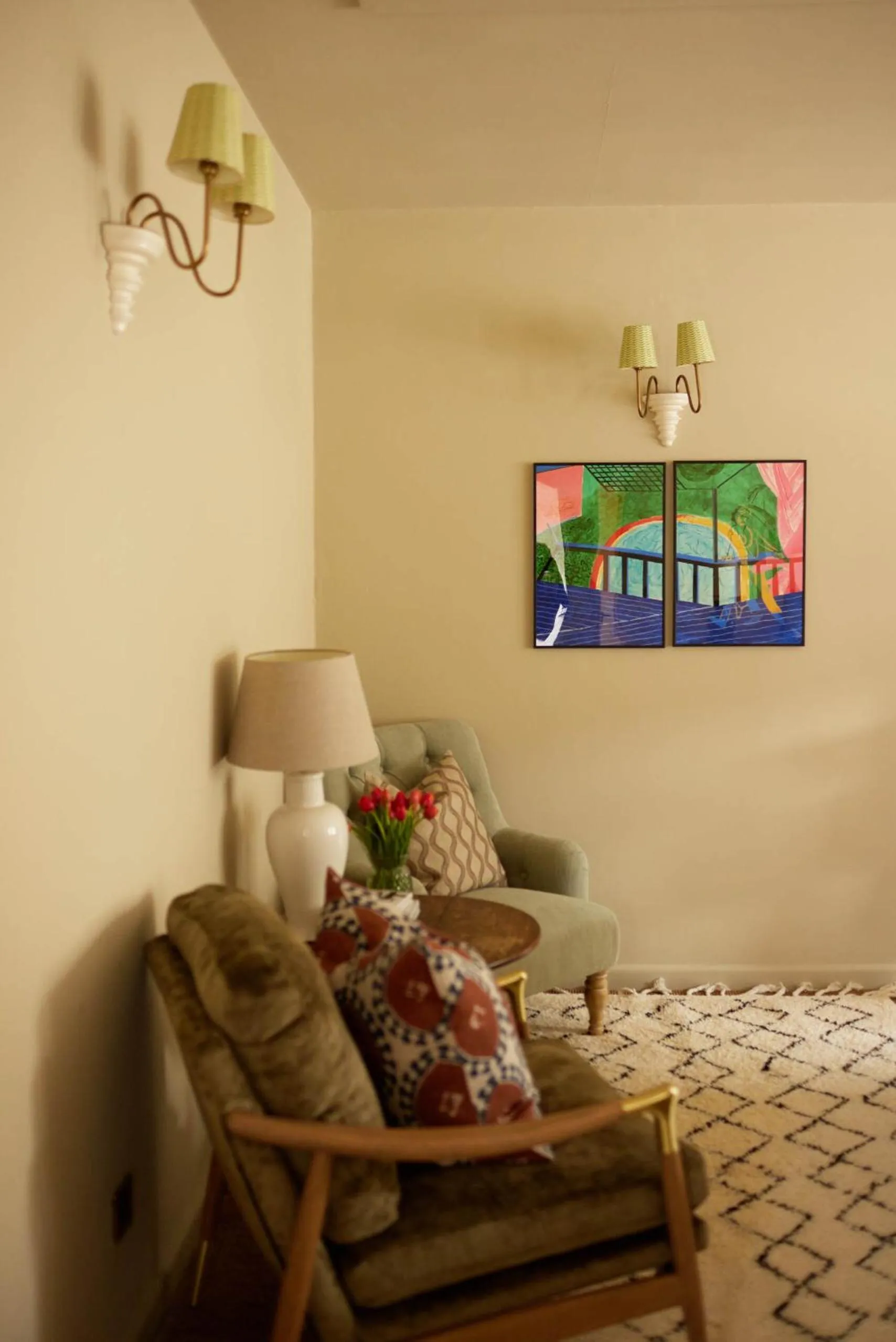 Bedroom in The Queen's Head